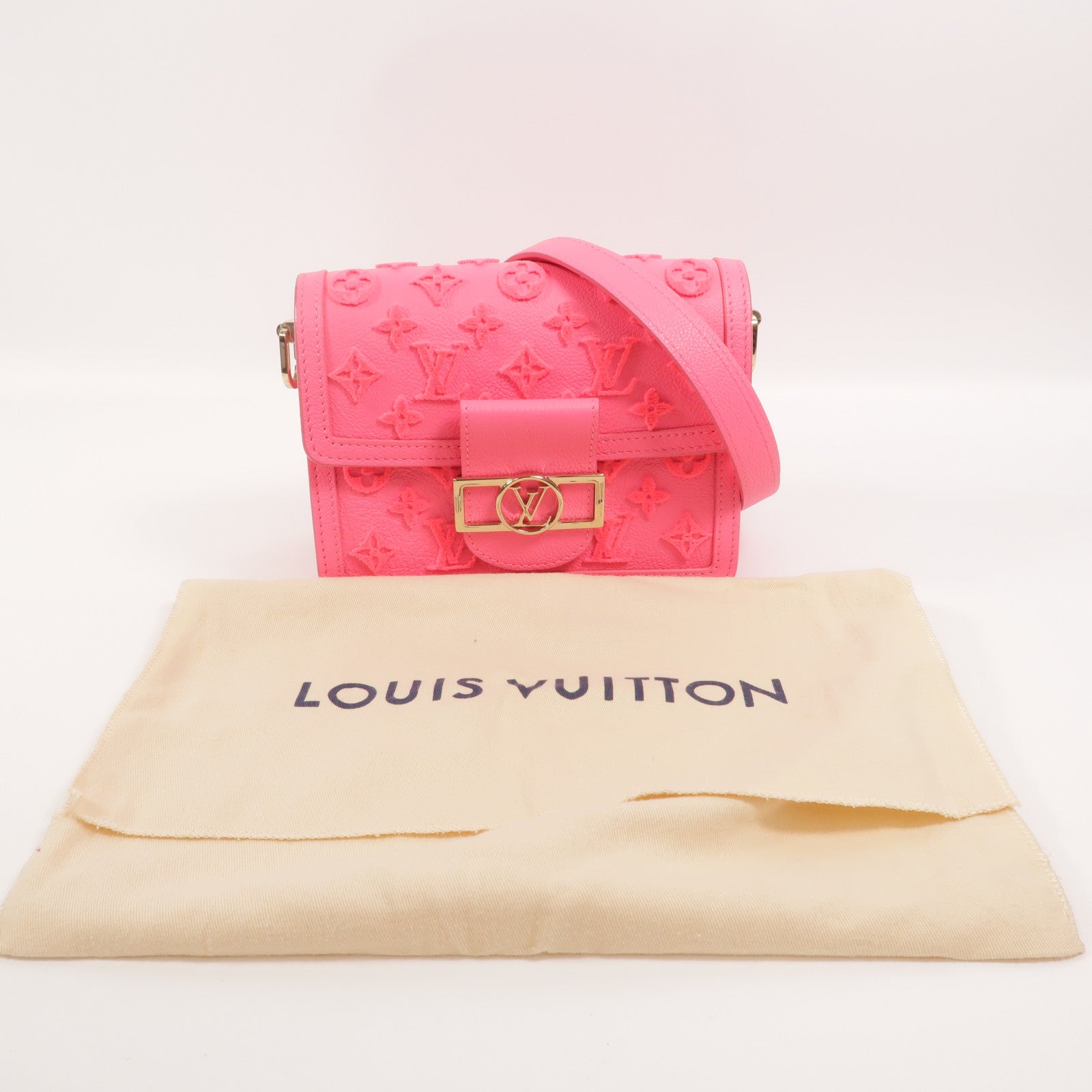 LOUIS VUITTON Monogram Tufted Mini Dauphine肩背袋