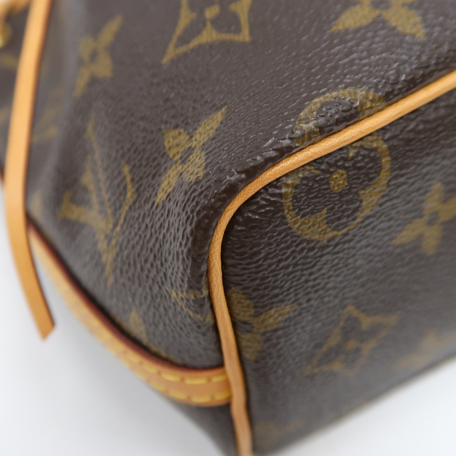 LOUIS VUITTON Monogram Nano Noe金扣肩背袋啡色
