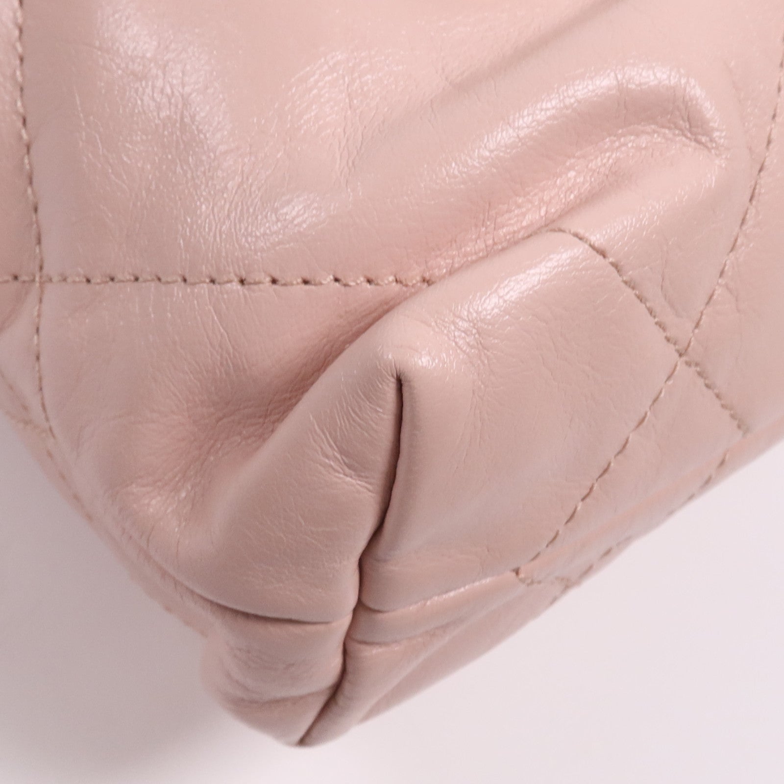 CHANEL 牛皮皮革Chanel 22 Mini金扣鏈帶肩背袋