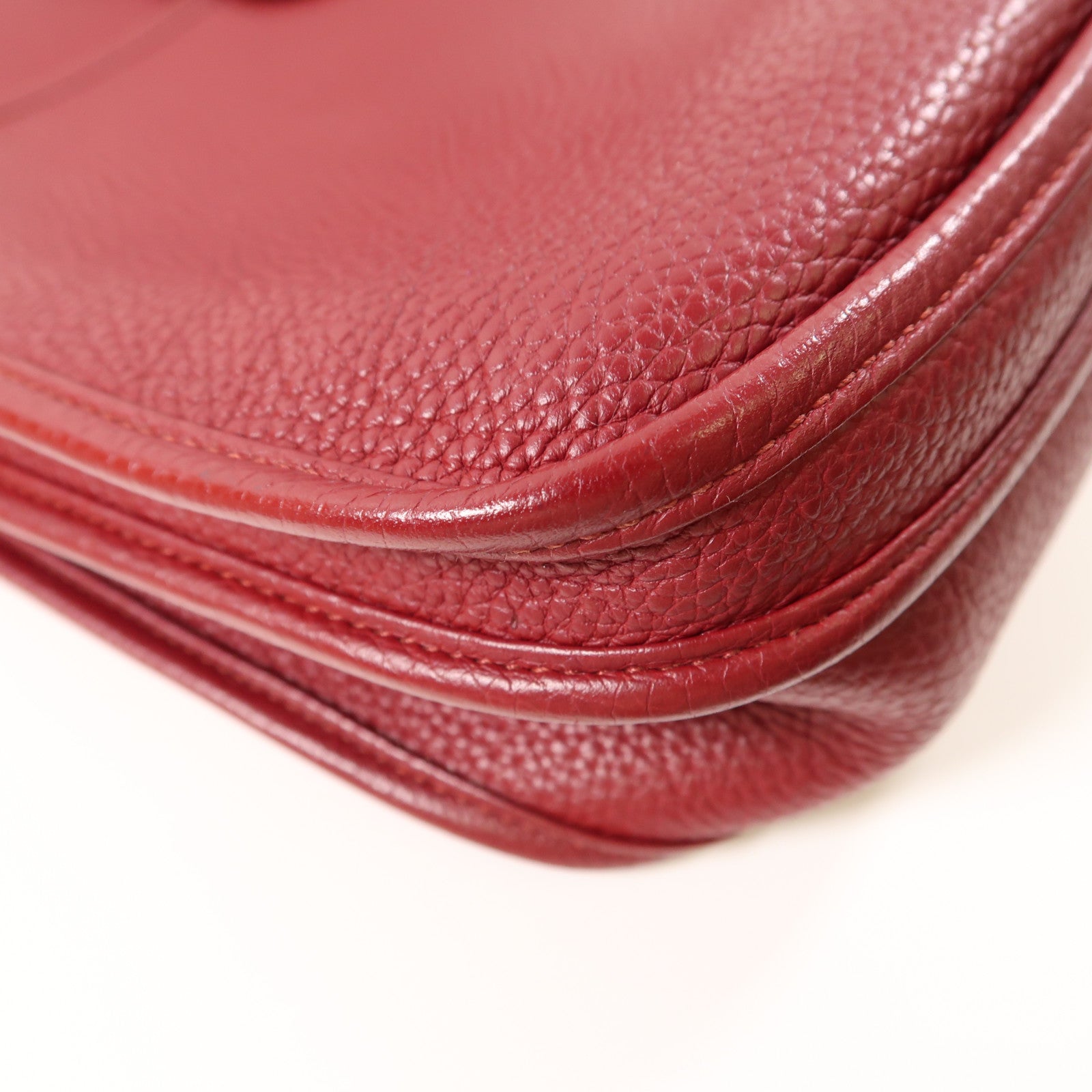 HERMES Clemence皮革Evelyne PM銀扣肩背袋Rubis