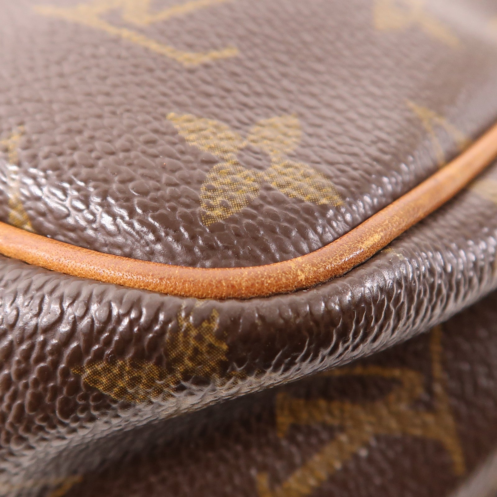 LOUIS VUITTON 【激減優惠】Monogram Batignolles金扣肩背袋