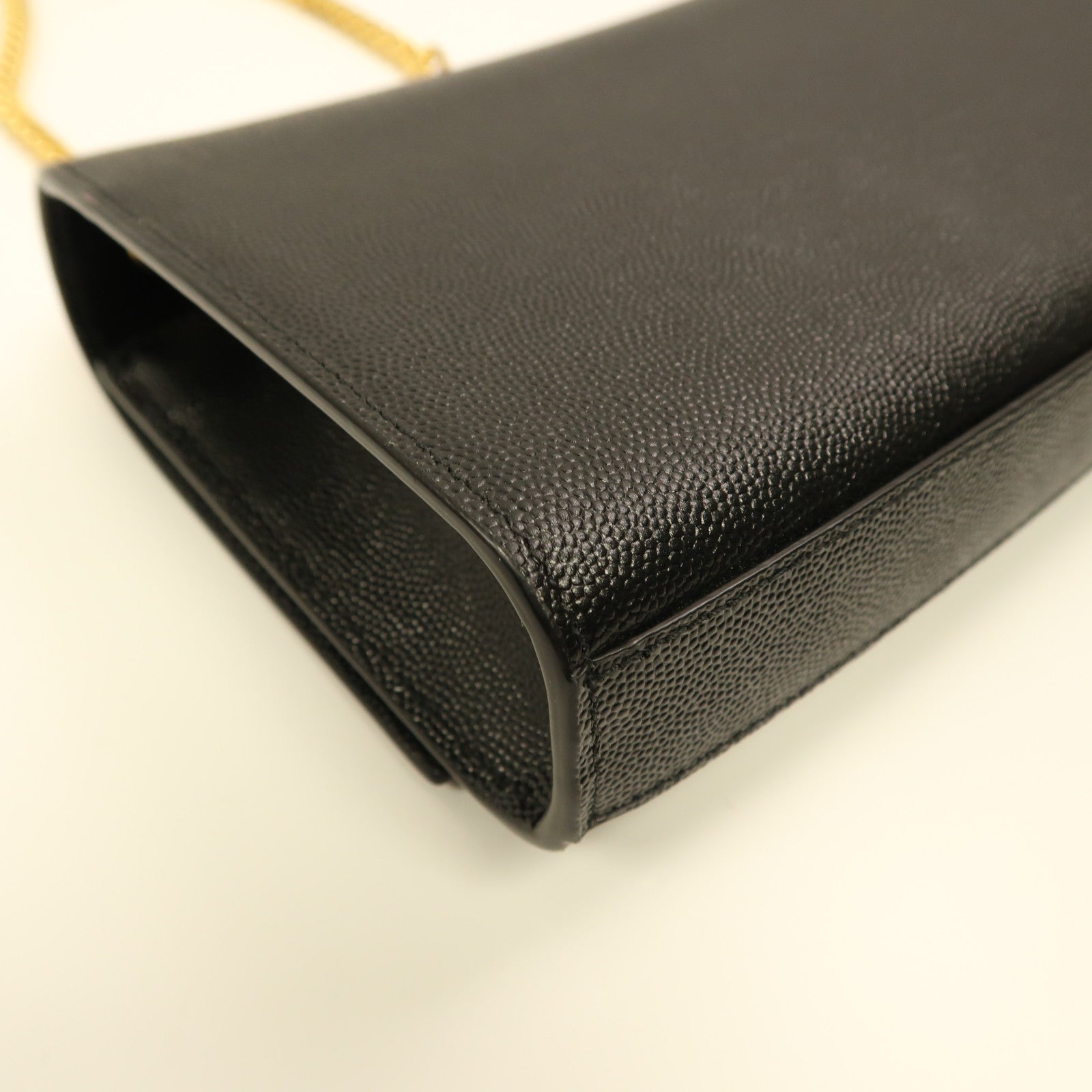 YVES SAINT LAURENT 牛皮皮革Chain Shoulder Bag金扣鏈帶肩背袋黑色