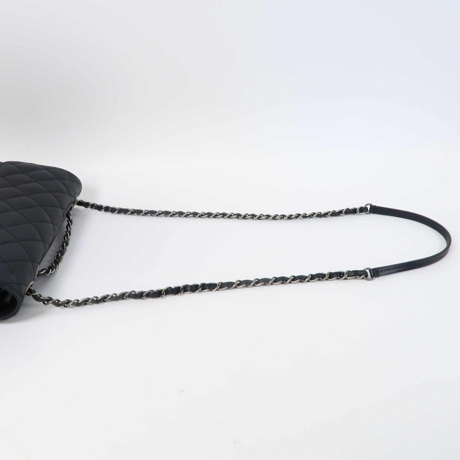 CHANEL 菱格牛皮皮革Chain Shoulder Bag銀扣鏈帶肩背袋黑色