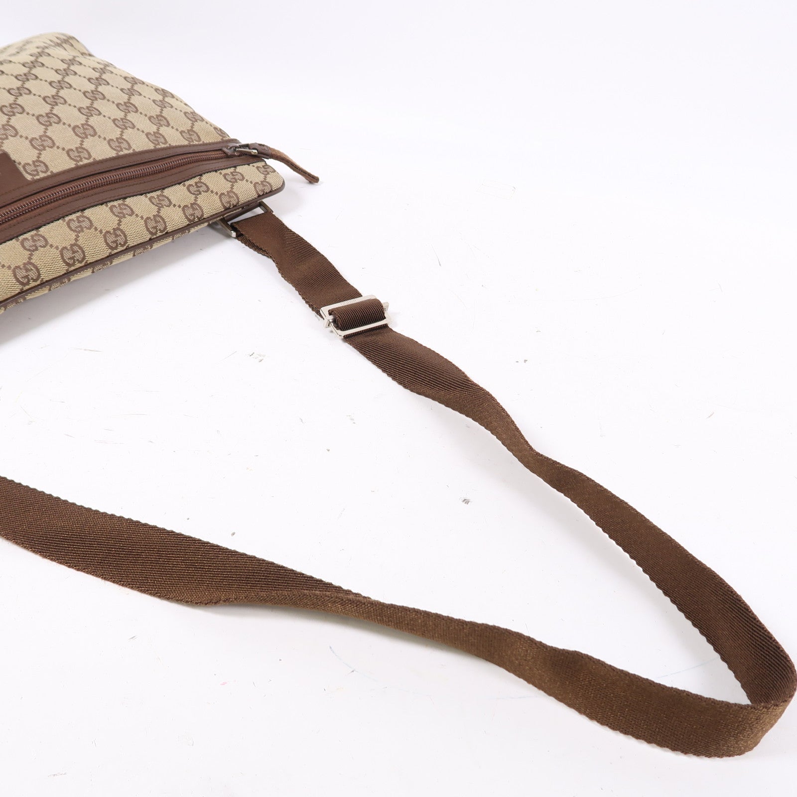 GUCCI 帆布Shoulder Bag銀扣肩背袋啡色
