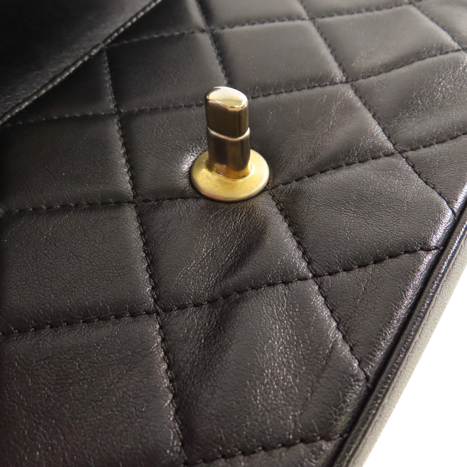 CHANEL 菱格牛皮皮革Waist Bag金扣腰包黑色