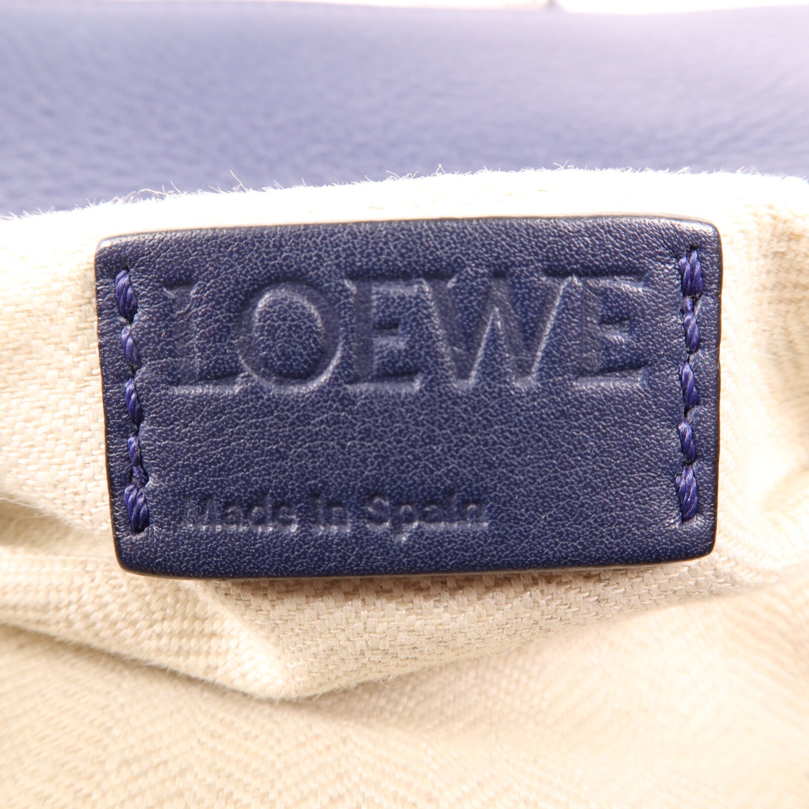 LOEWE 牛皮皮革Puzzle Large銀扣手挽肩背兩用袋
