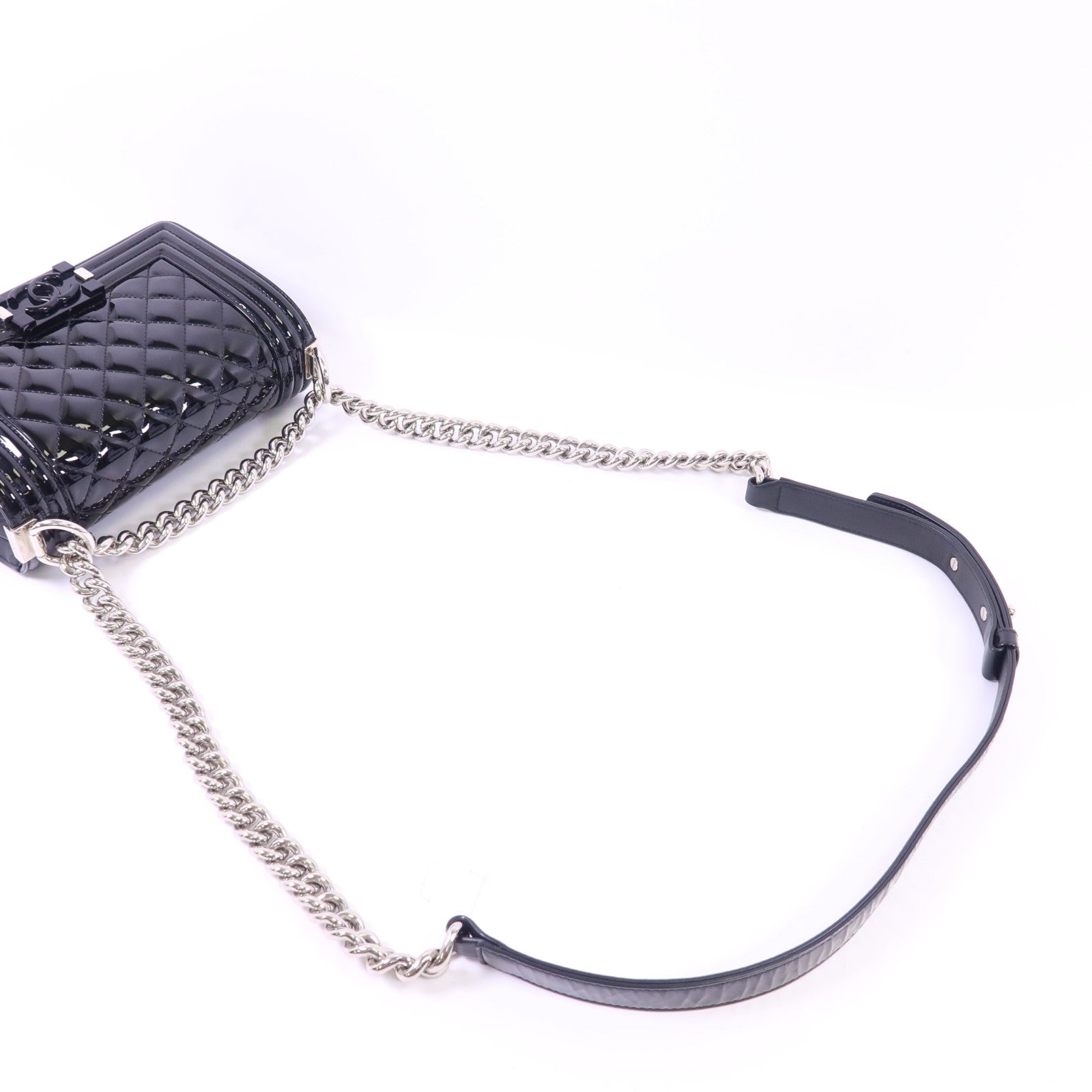 CHANEL 漆皮皮革Boy 20銀扣鏈帶肩背袋