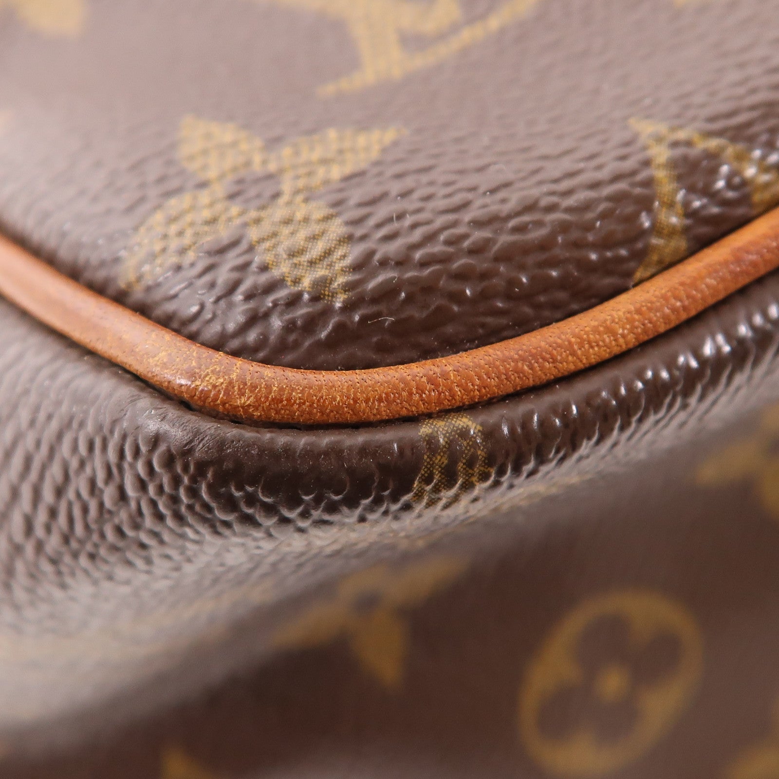 LOUIS VUITTON Monogram Batignolles金扣肩背袋