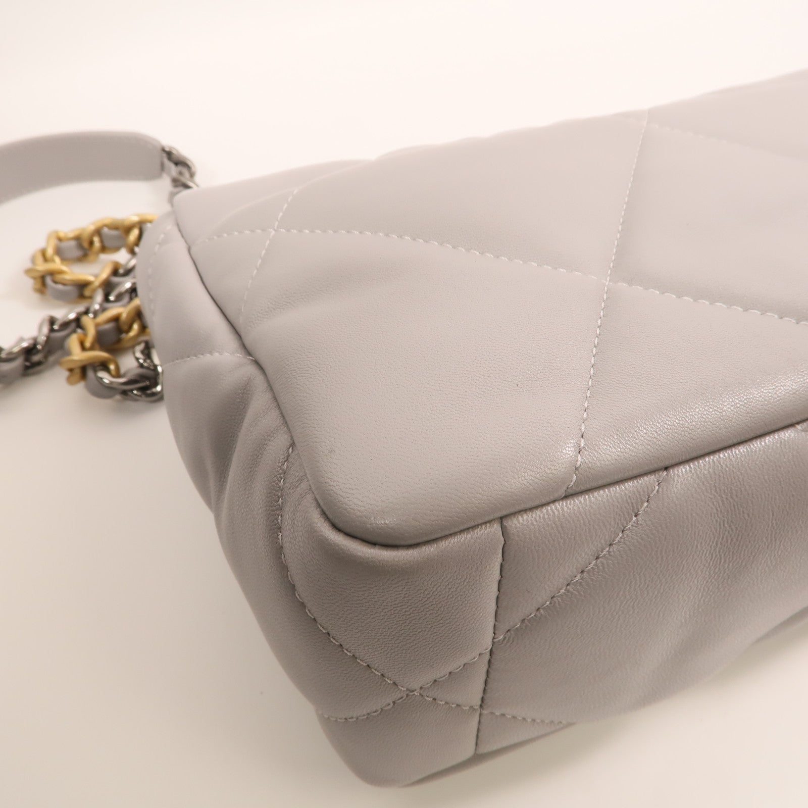 CHANEL 牛皮皮革Chanel 19 Small金扣鏈帶手挽肩背兩用袋