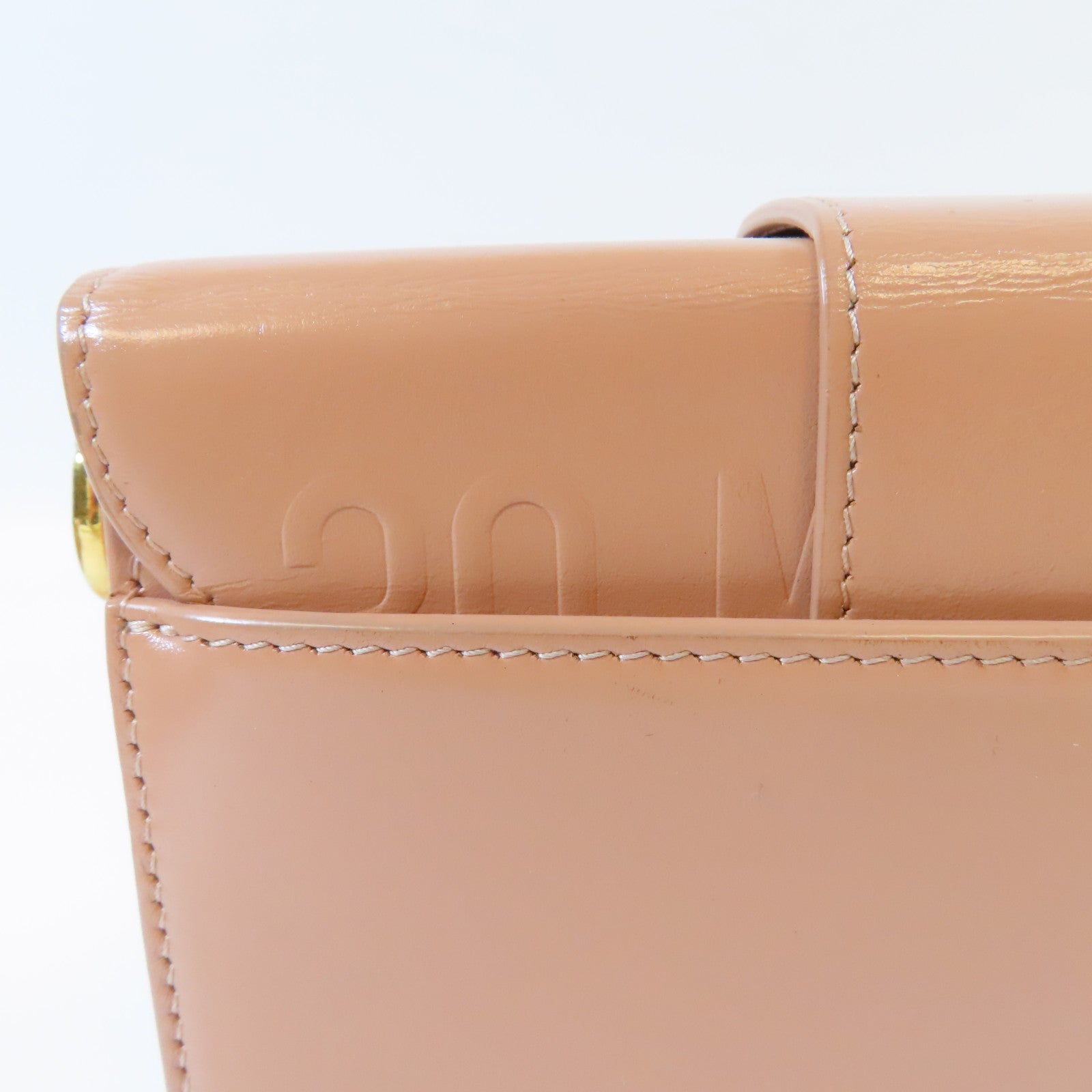 Dior **【激減優惠】牛皮皮革30 Montaigne Micro金扣肩背袋杏色