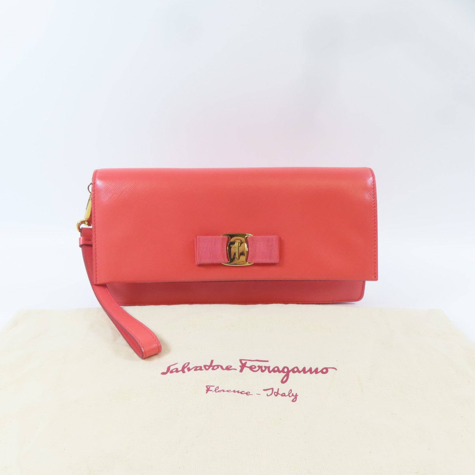 Salvatore Ferragamo 牛皮皮革Clutch Bag金扣手拿包橙色