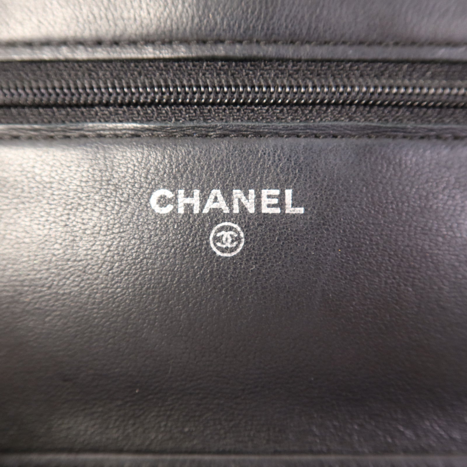 CHANEL 皮革WOC Wallet On Chain銀扣鏈帶肩背袋