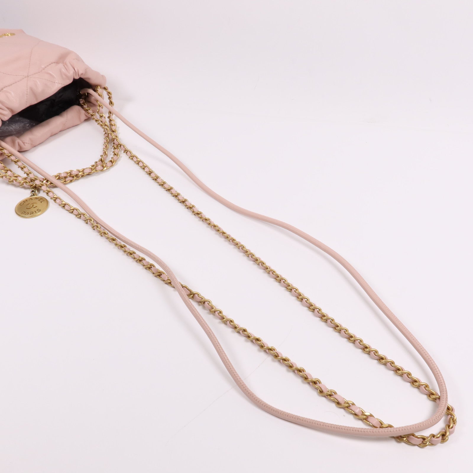 CHANEL 牛皮皮革Chanel 22 Mini金扣鏈帶肩背袋