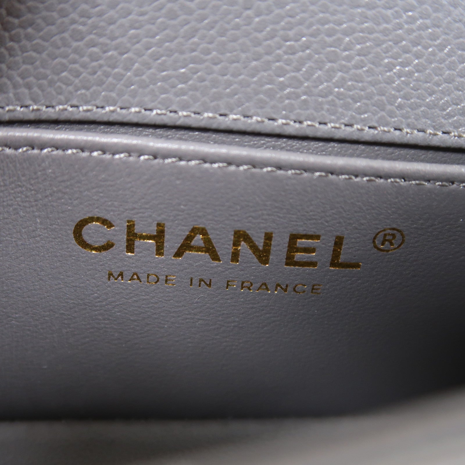 CHANEL 【激減優惠】菱格Caviar皮革Mini Boy金扣鏈帶肩背袋灰色