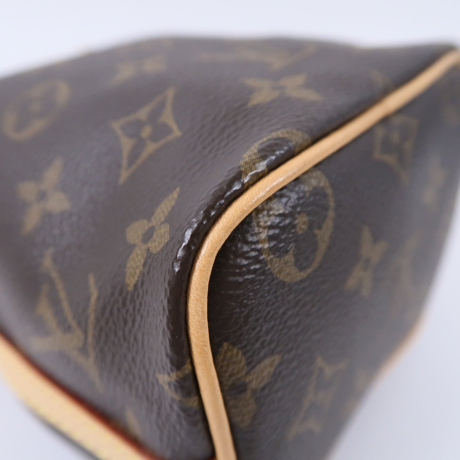 LOUIS VUITTON Monogram Nano Noe肩背袋
