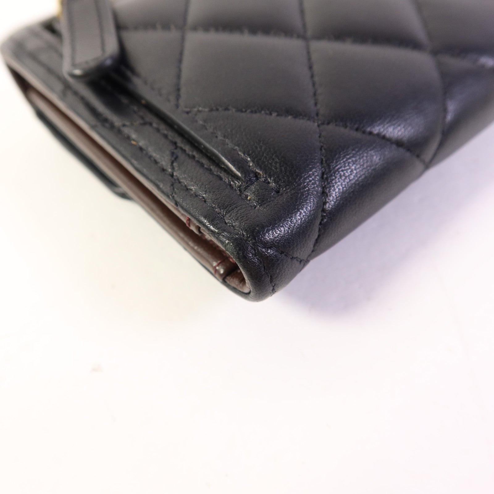 CHANEL 羊皮皮革Trifold Wallet金扣錢包