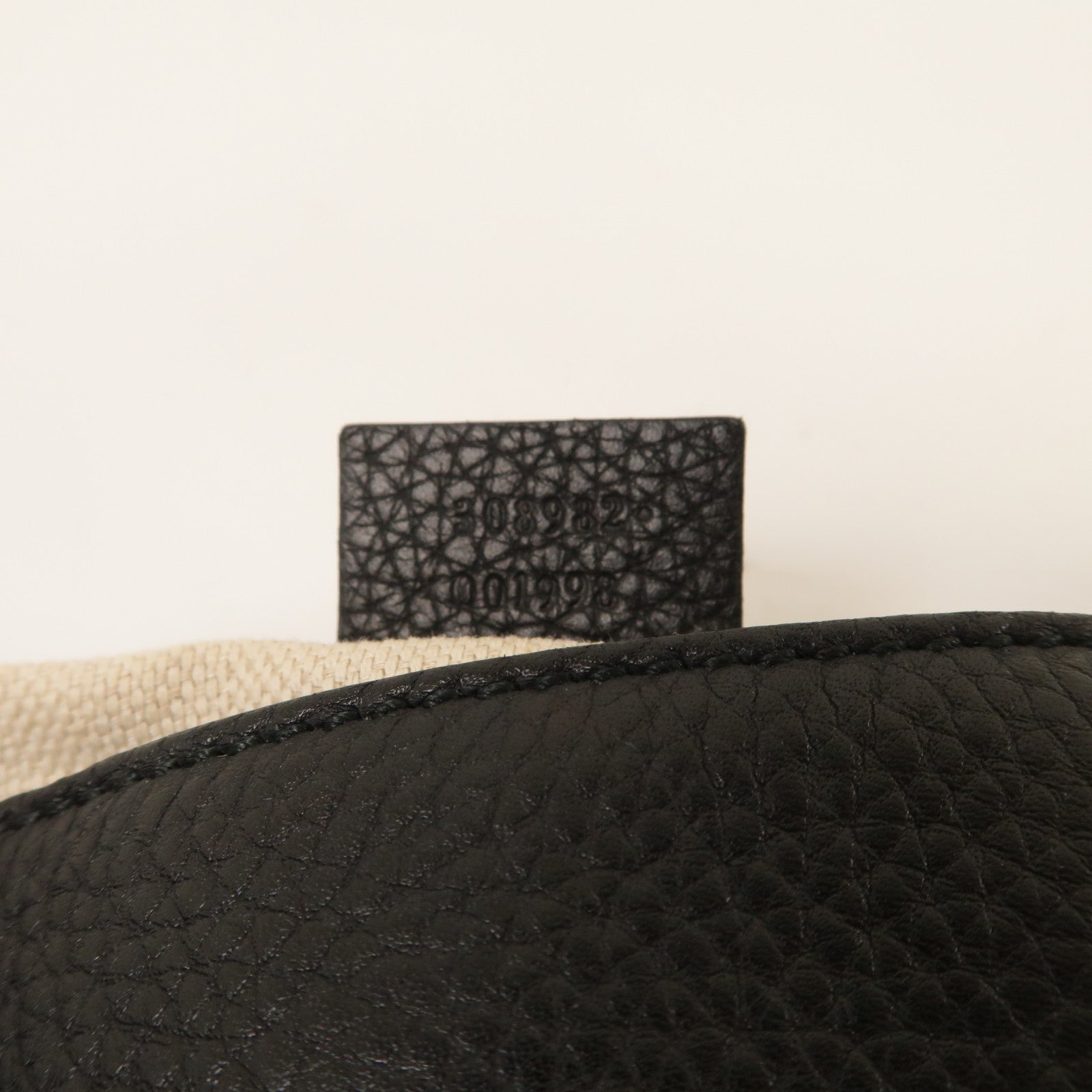 GUCCI 牛皮皮革Shoulder Bag銀扣鏈帶肩背袋黑色