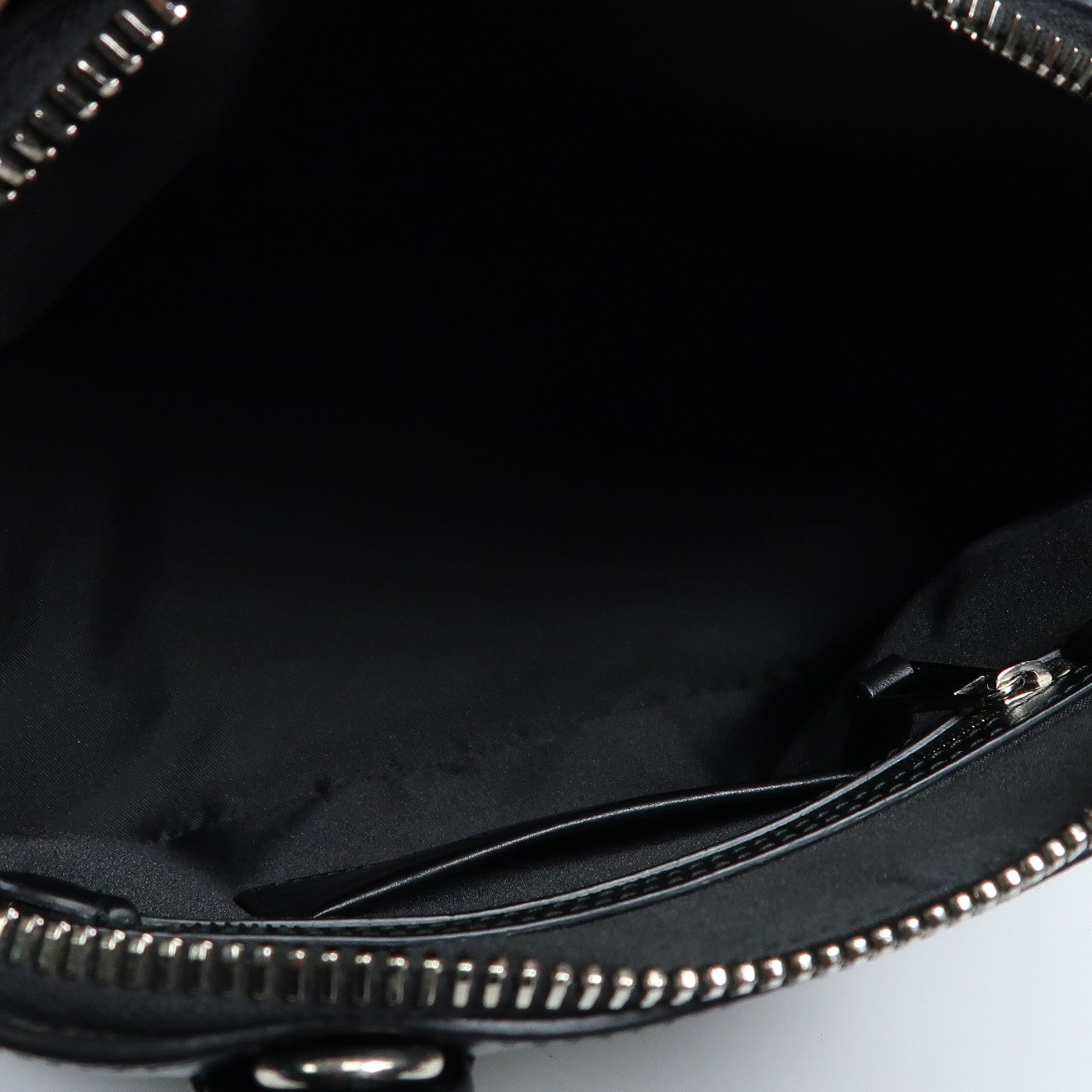 MOSCHINO 牛皮皮革2 Way Bag銀扣手挽肩背兩用袋