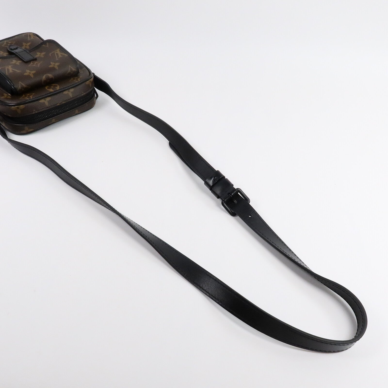 LOUIS VUITTON Monogram Macassar Christopher Wearable Wallet肩背袋