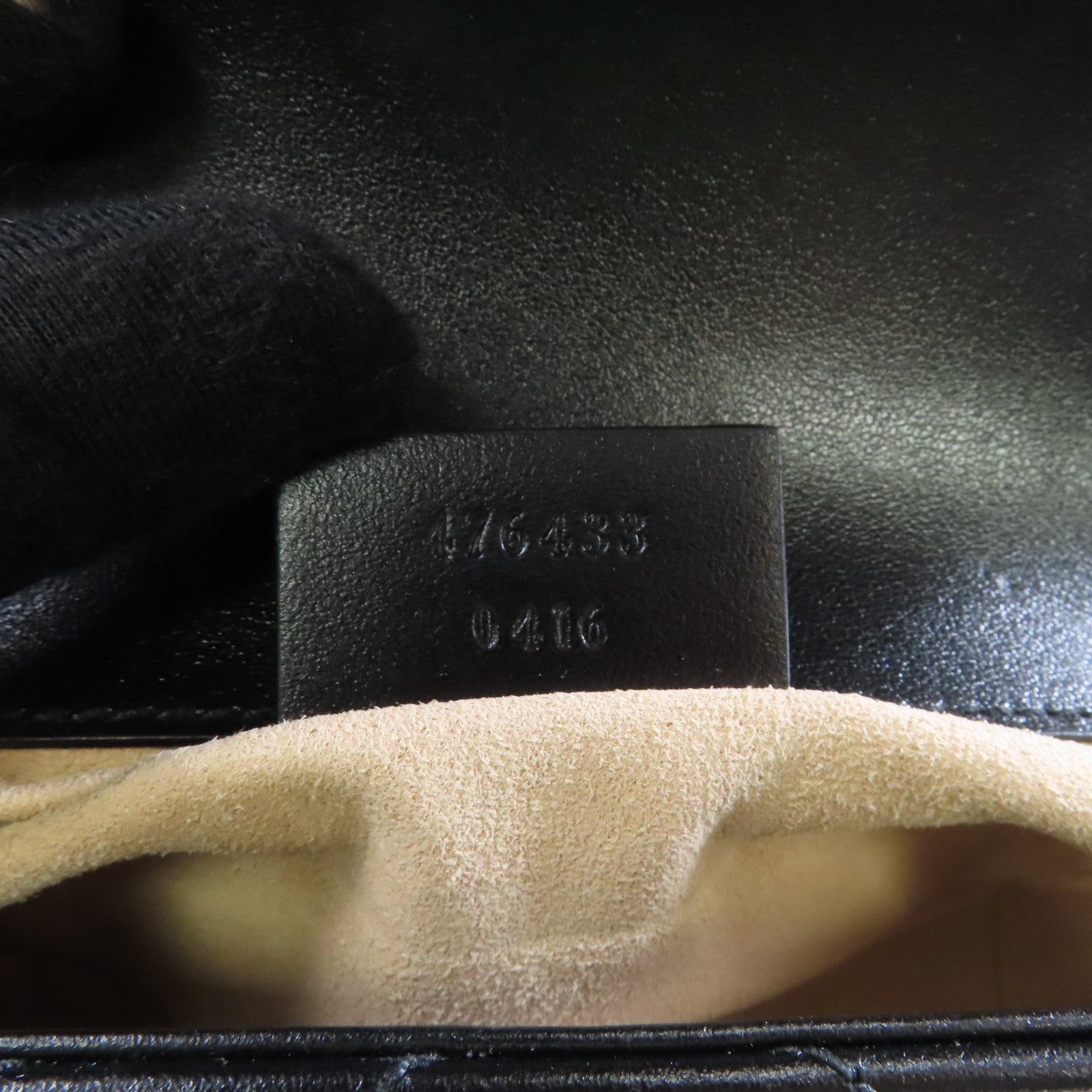 GUCCI 牛皮皮革GG Marmont金扣鏈帶肩背袋黑色