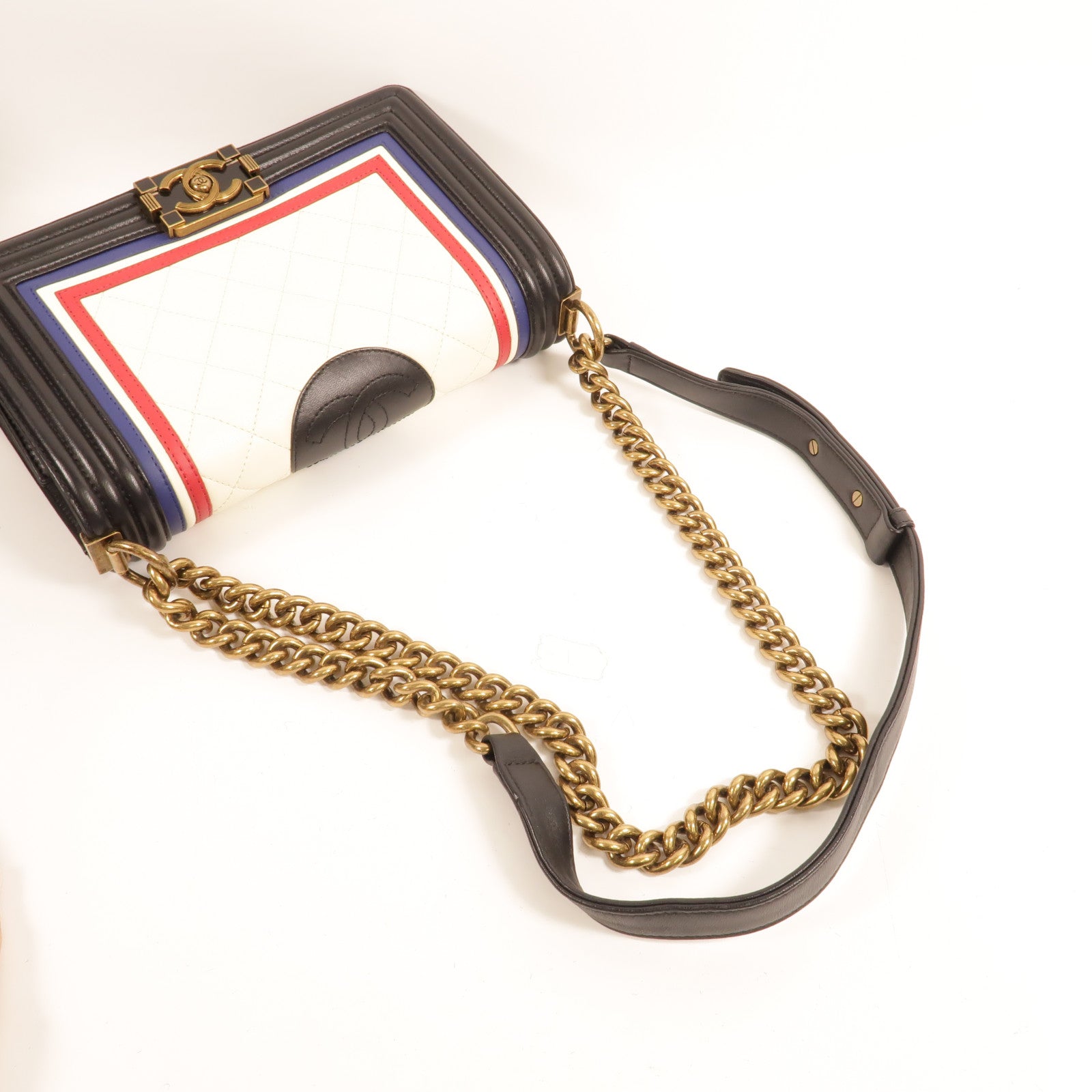 CHANEL 牛皮皮革Boy 25肩背袋