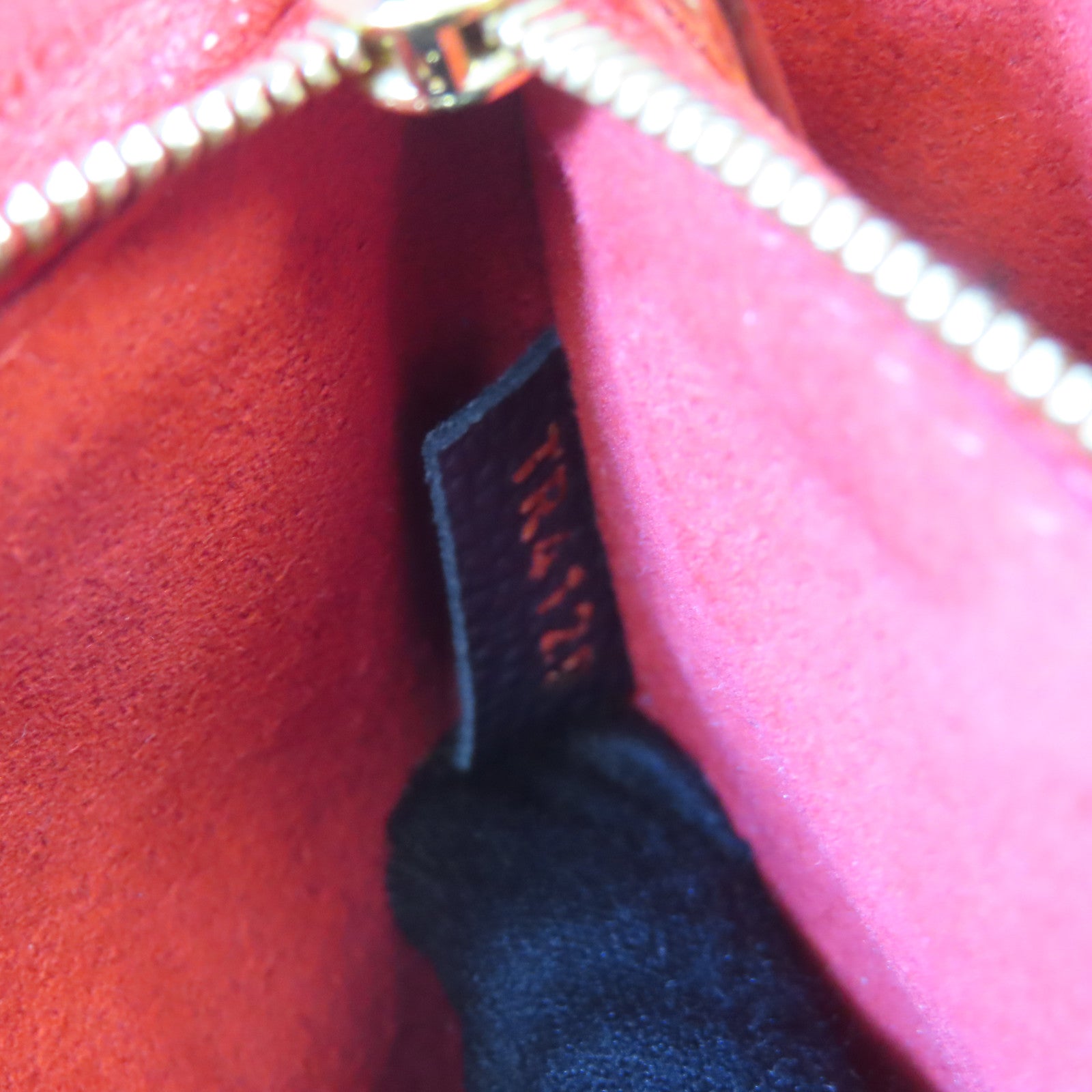 LOUIS VUITTON Monogram Empreinte Vavin PM金扣鏈帶肩背袋深藍色