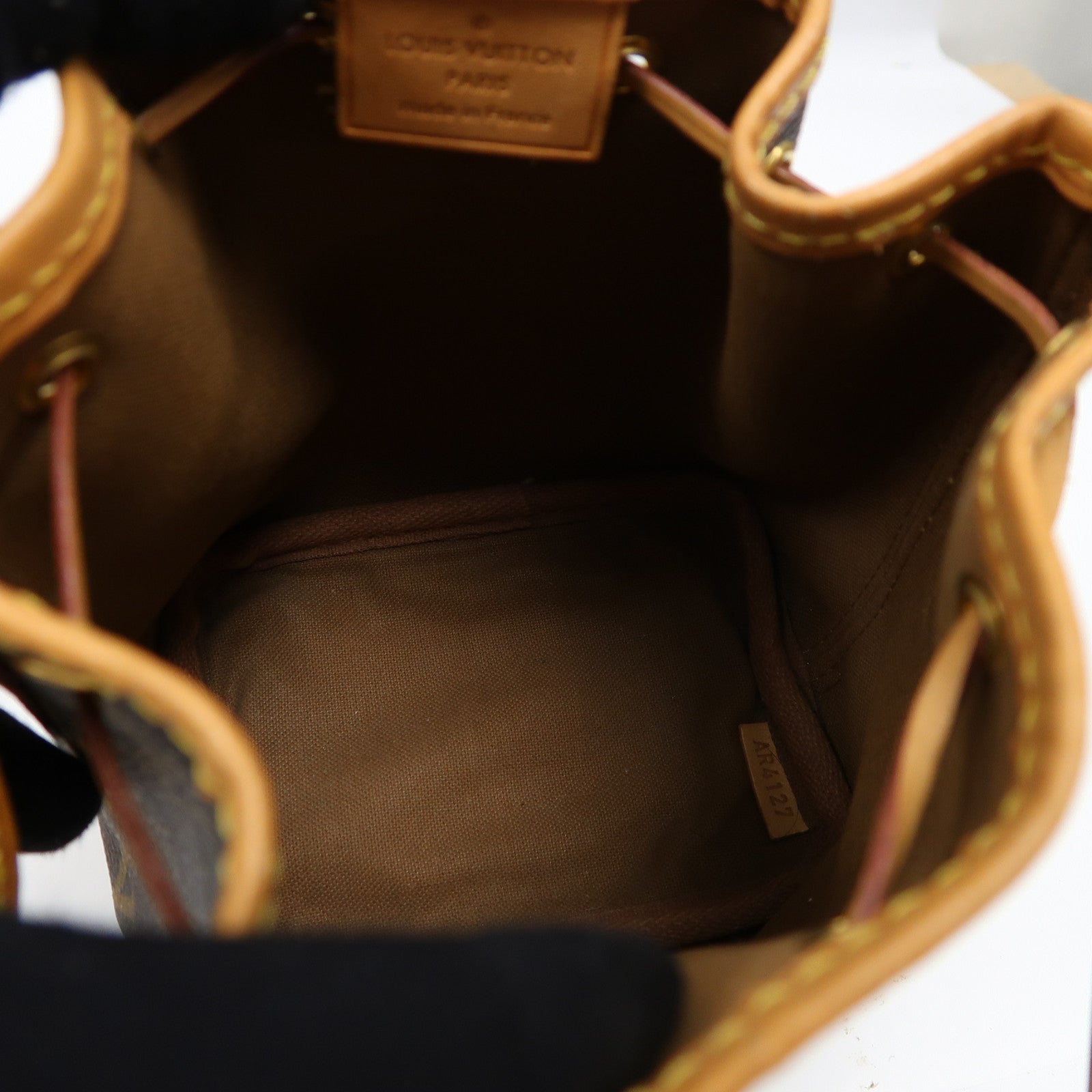 LOUIS VUITTON Monogram Nano Noe金扣肩背袋啡色