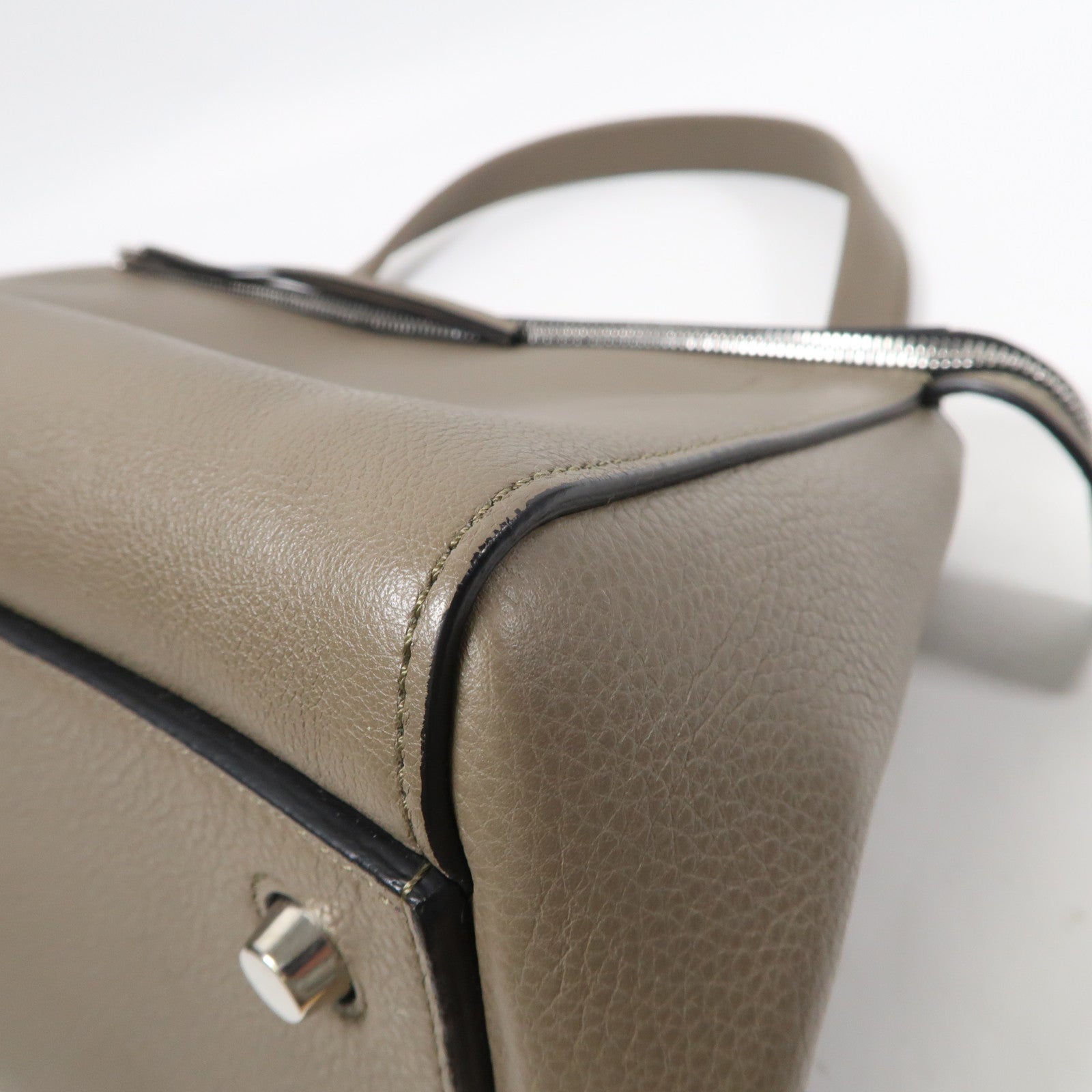CELINE 【激減優惠】牛皮皮革Shoulder Bag銀扣肩背袋灰色