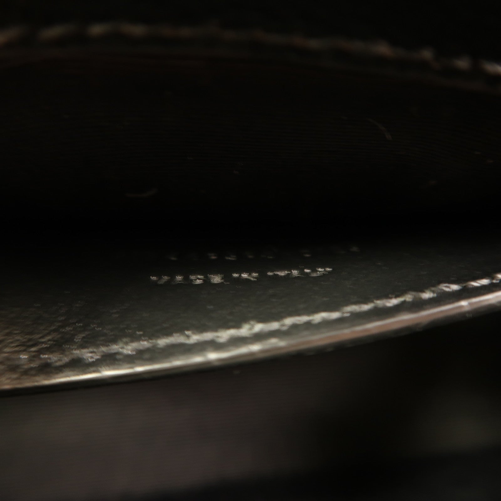 YVES SAINT LAURENT 牛皮皮革Chain Shoulder Bag金扣鏈帶肩背袋黑色