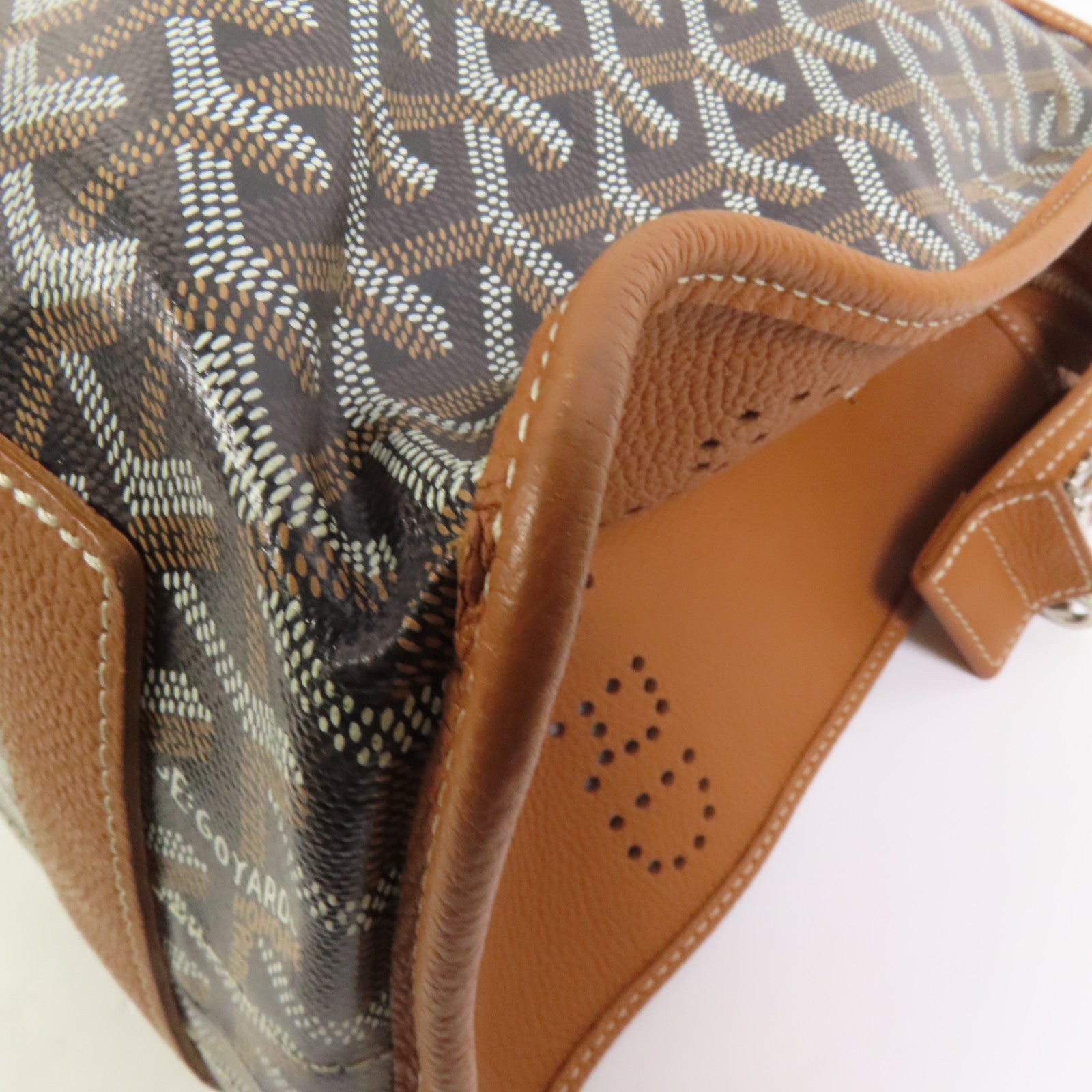 GOYARD 塗層帆布Hardy PM銀扣手挽袋