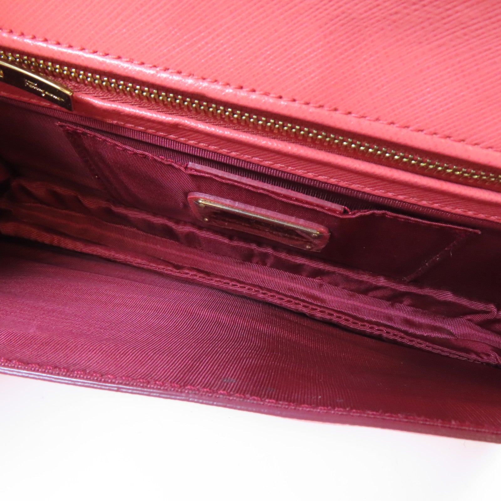 Salvatore Ferragamo 牛皮皮革Clutch Bag金扣手拿包橙色
