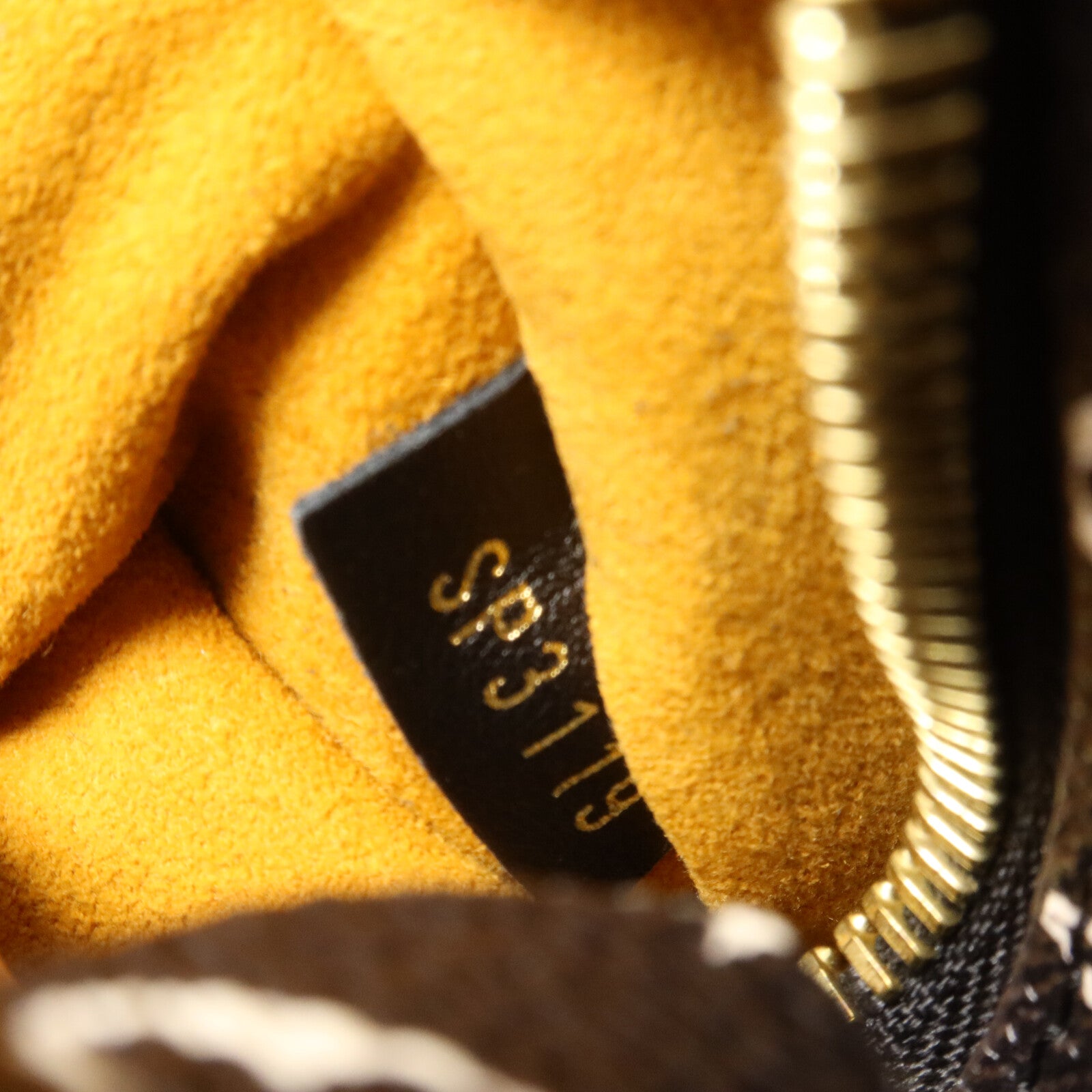 LOUIS VUITTON Monogram Jungle NeoNoe MM肩背袋
