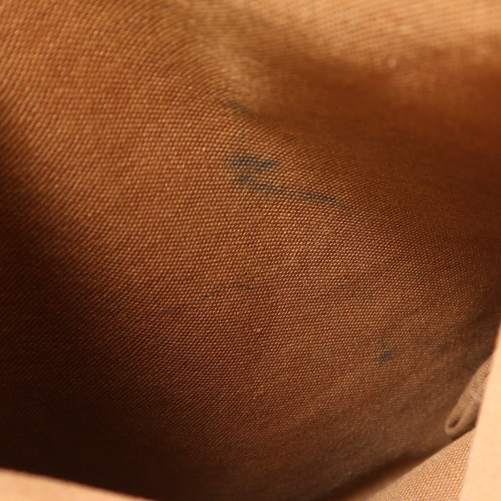 LOUIS VUITTON Monogram Batignolles金扣肩背袋