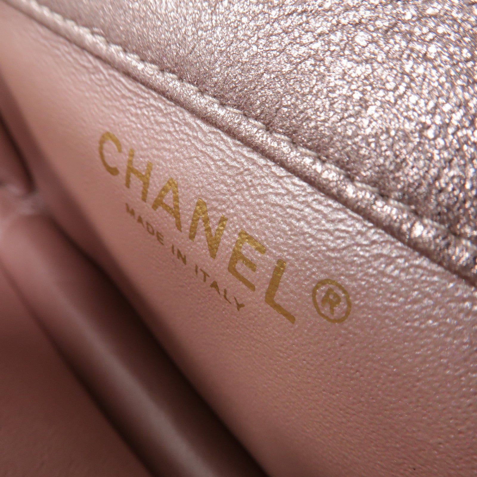 CHANEL 羊皮皮革Extra Mini Flap鏈帶肩背袋