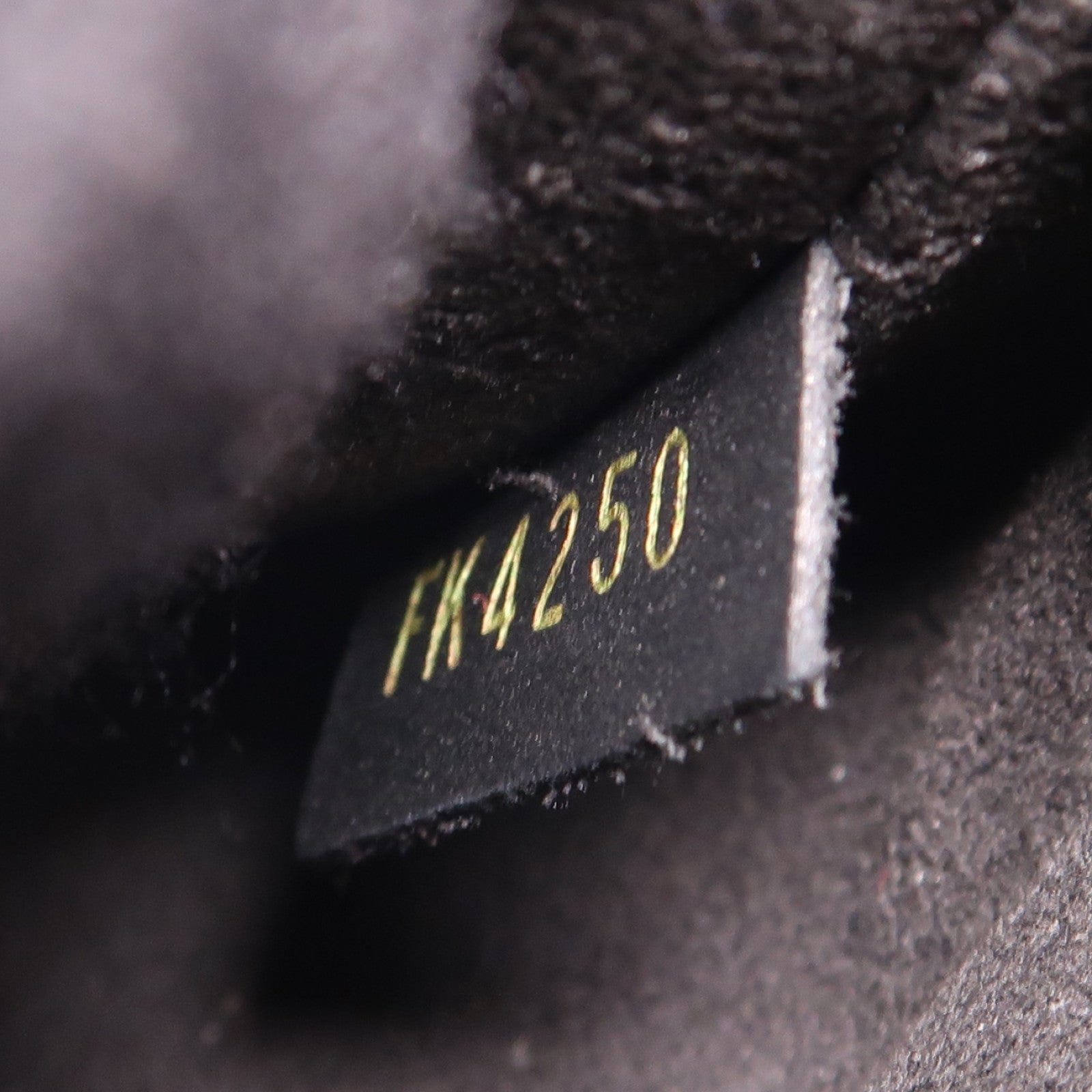 LOUIS VUITTON Monogram Neo Noe MM金扣肩背袋棕色