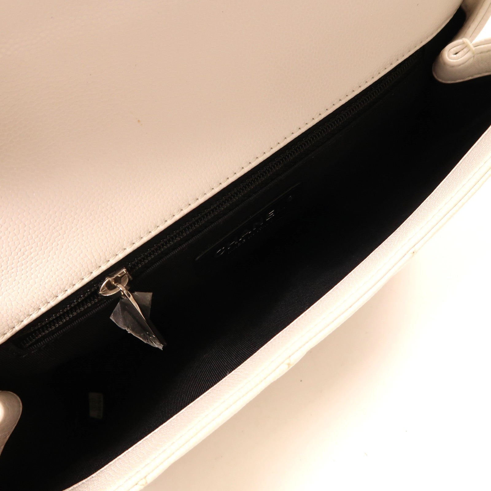 CHANEL 牛皮皮革Matelasse Small Flap Chain鏈帶肩背袋白色