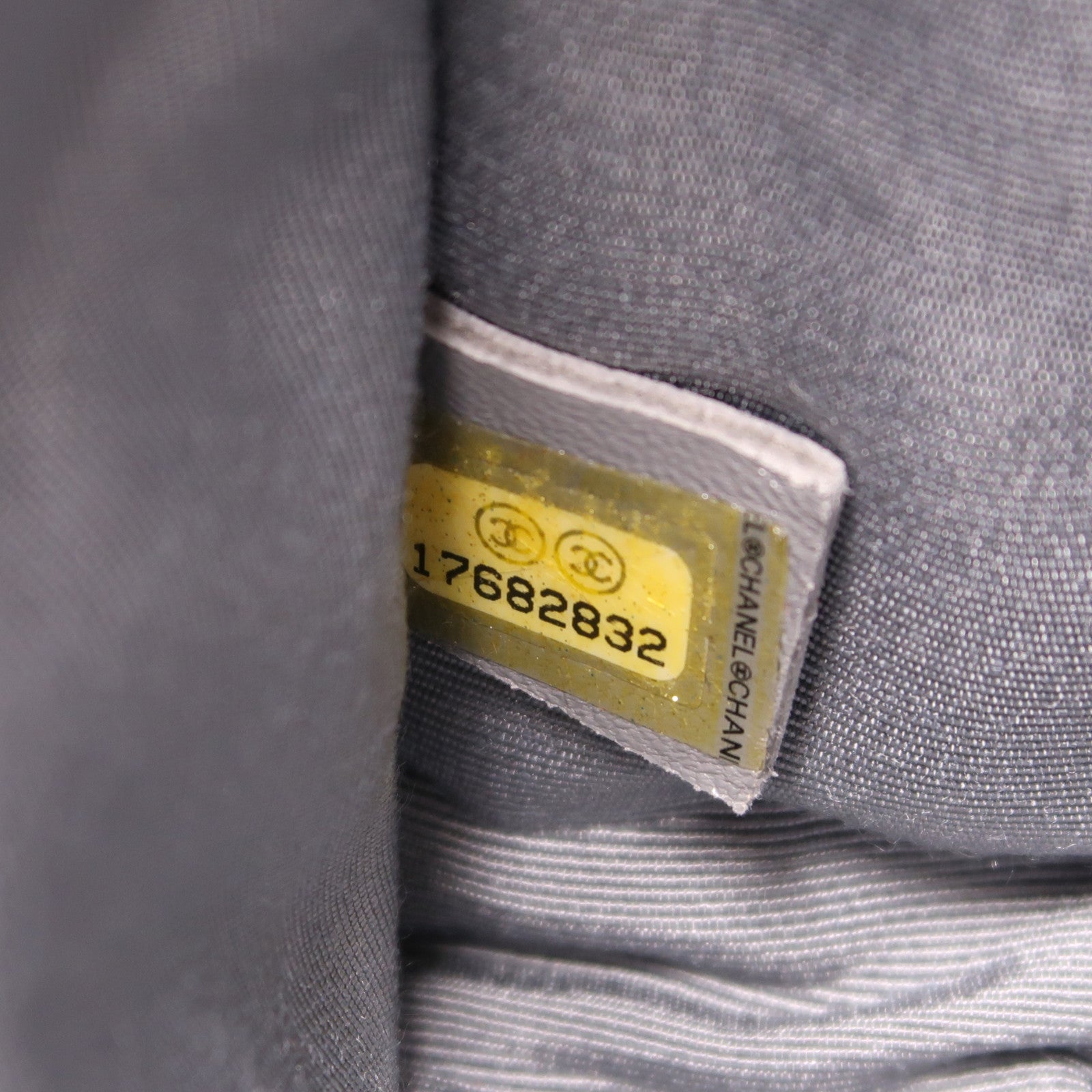 CHANEL 牛皮皮革Riviera Flap Bag銀扣鏈帶肩背袋