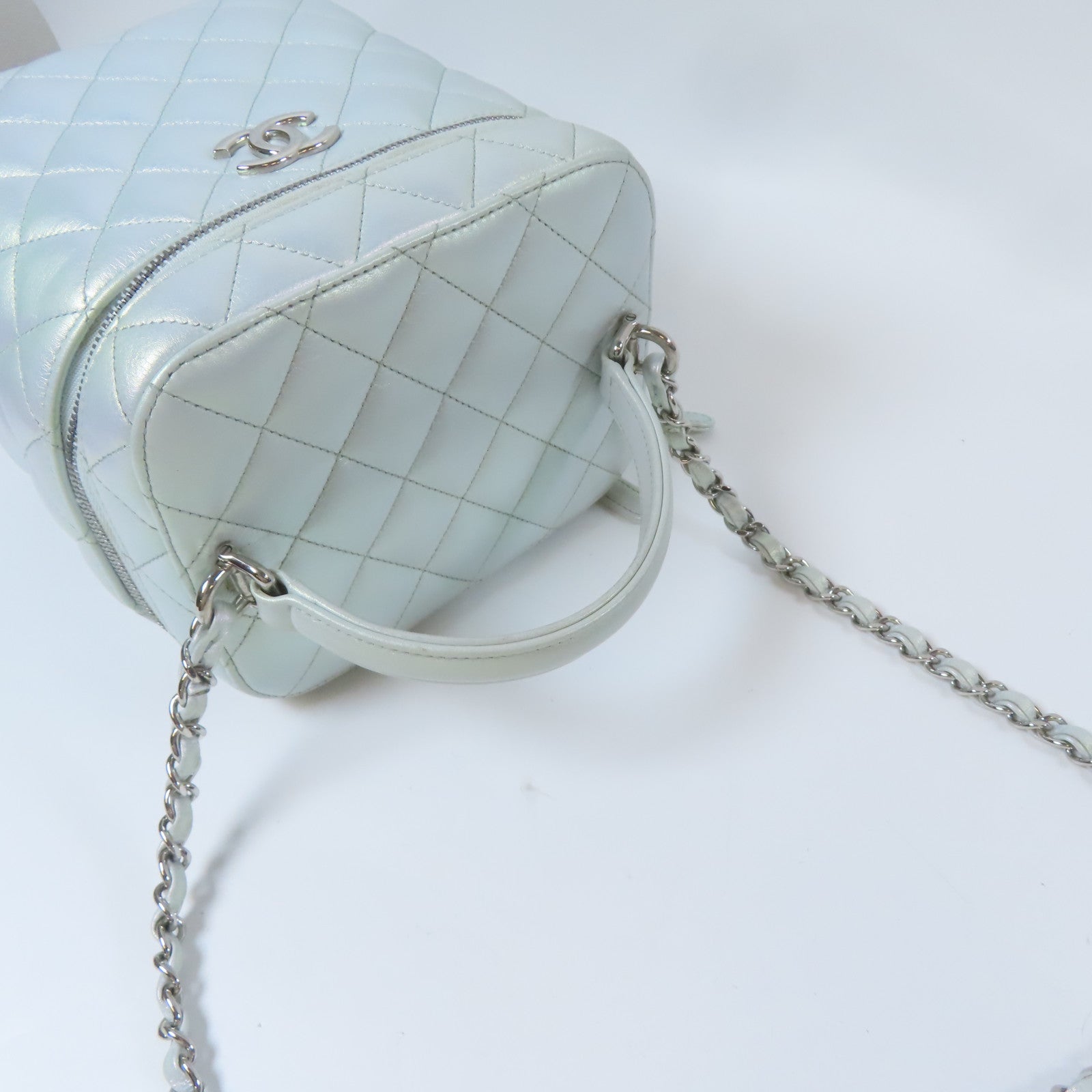 CHANEL 【激減優惠】菱格牛皮皮革Vanity Case銀扣鏈帶肩背袋淺綠色