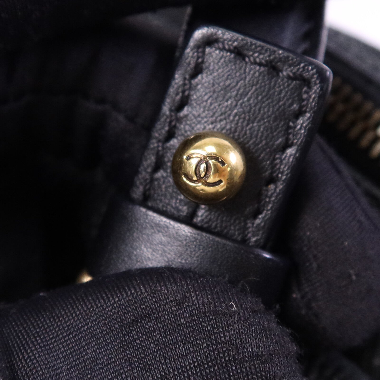 CHANEL 牛皮皮革2 Way Shoulder Bag金扣鏈帶手挽肩背兩用袋
