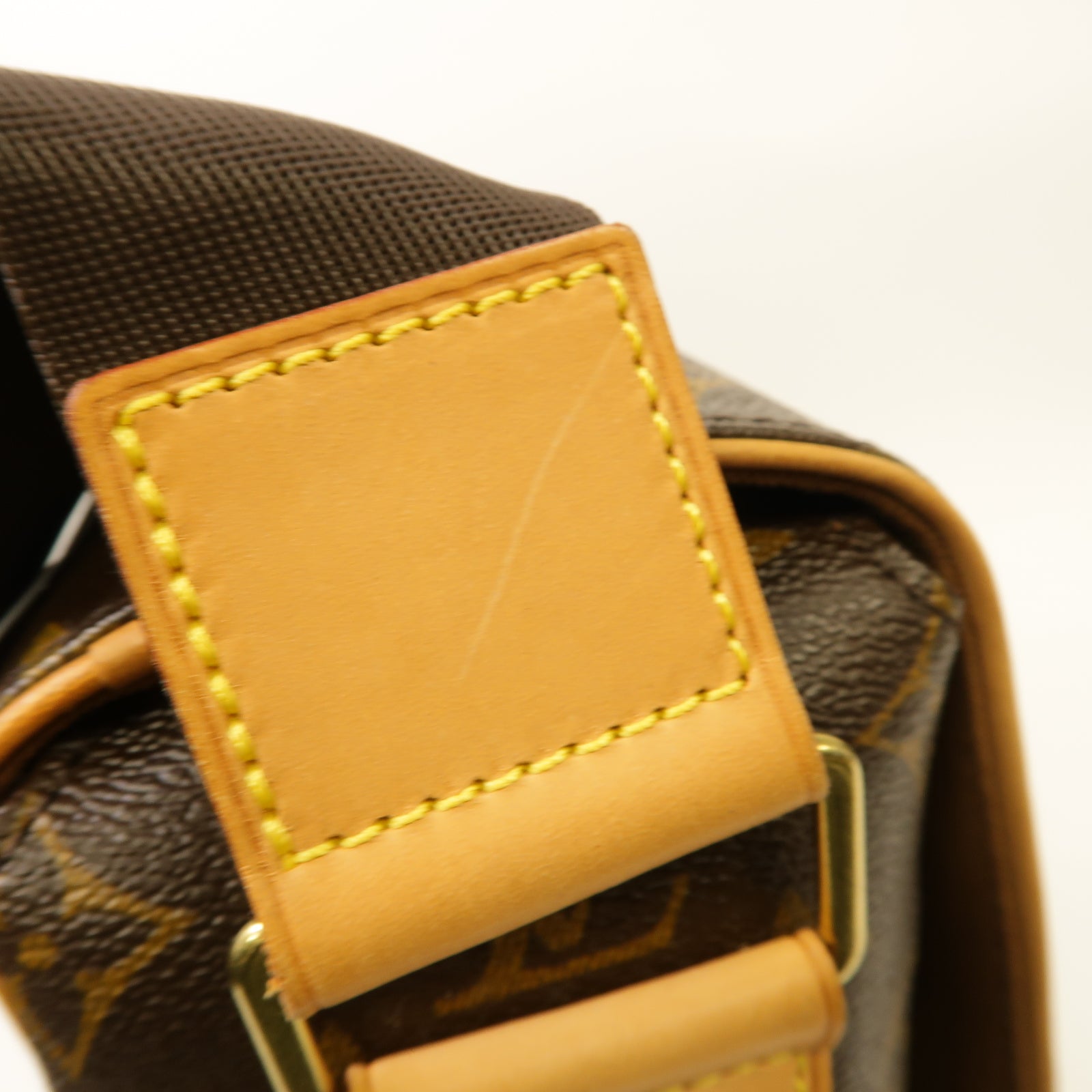 LOUIS VUITTON Monogram Valmy MM Shoulder Bag金扣肩背袋