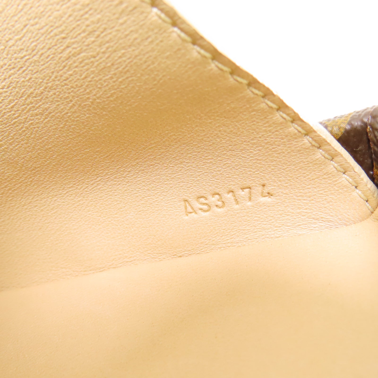 LOUIS VUITTON Monogram Petite Malle金扣肩背袋