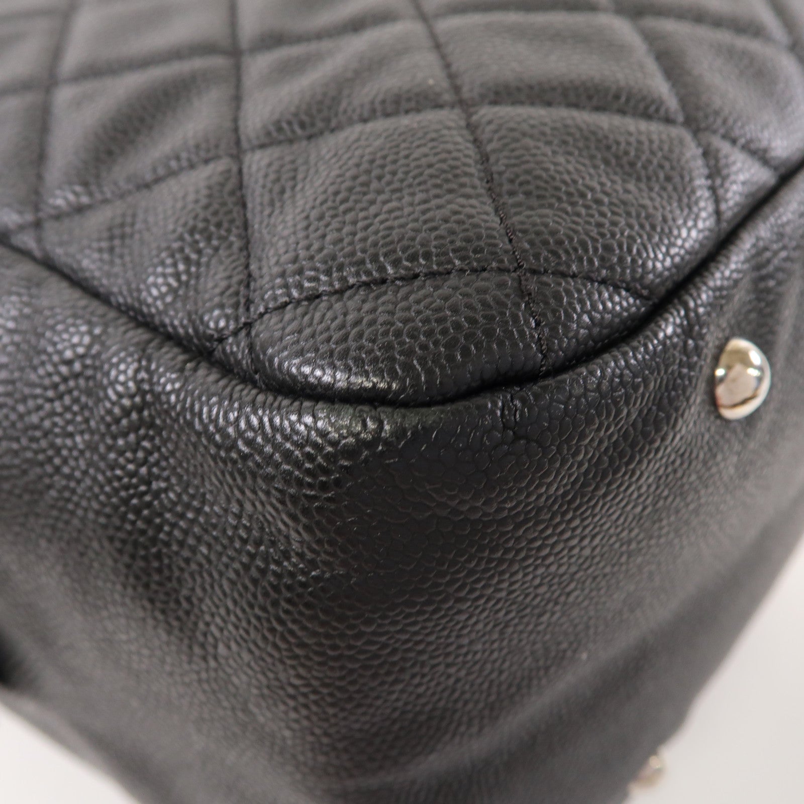 CHANEL 菱格Caviar皮革Chain Shoulder銀扣鏈帶肩背袋黑色