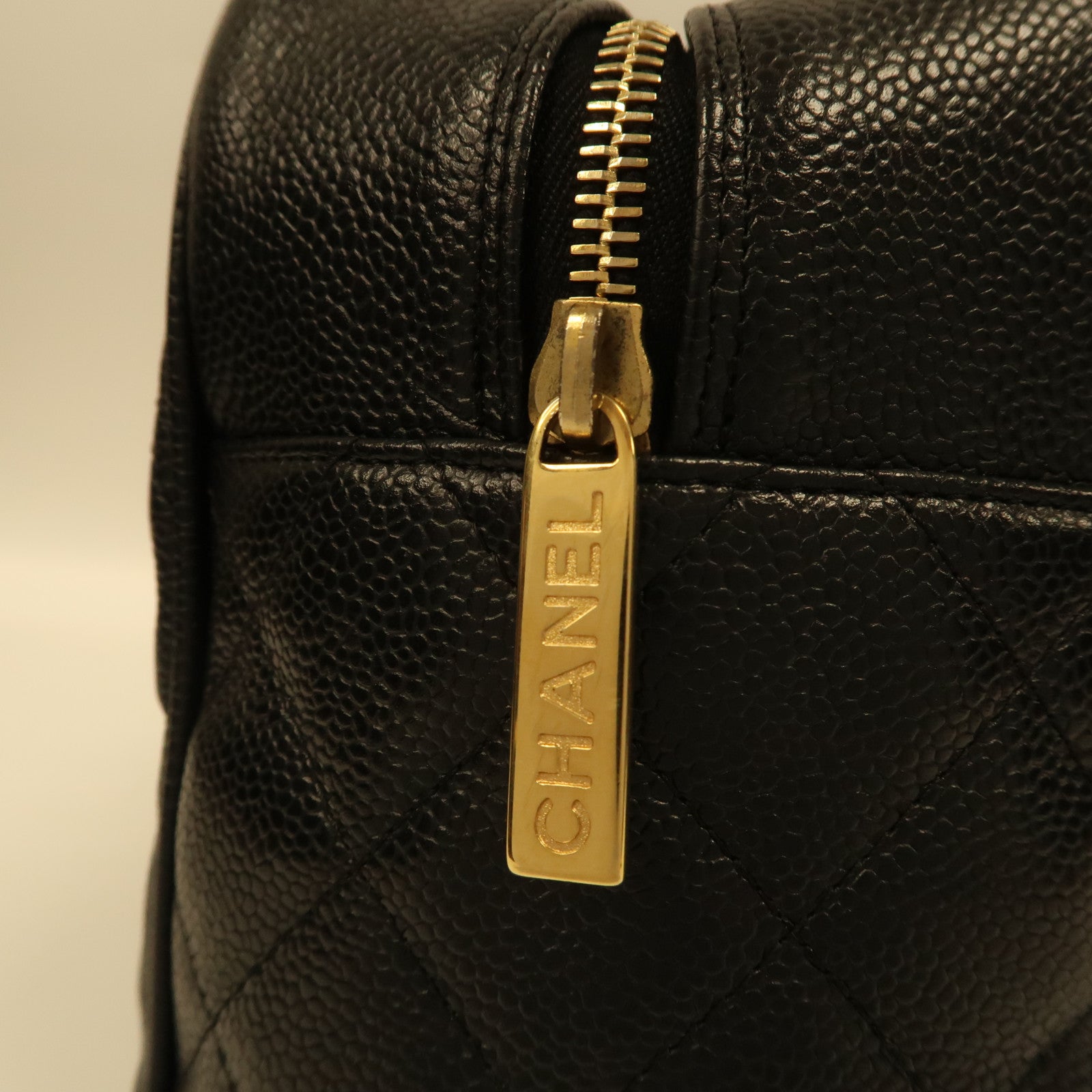 CHANEL 菱格Caviar皮革Vintage Boston Bag金扣波士頓包黑色