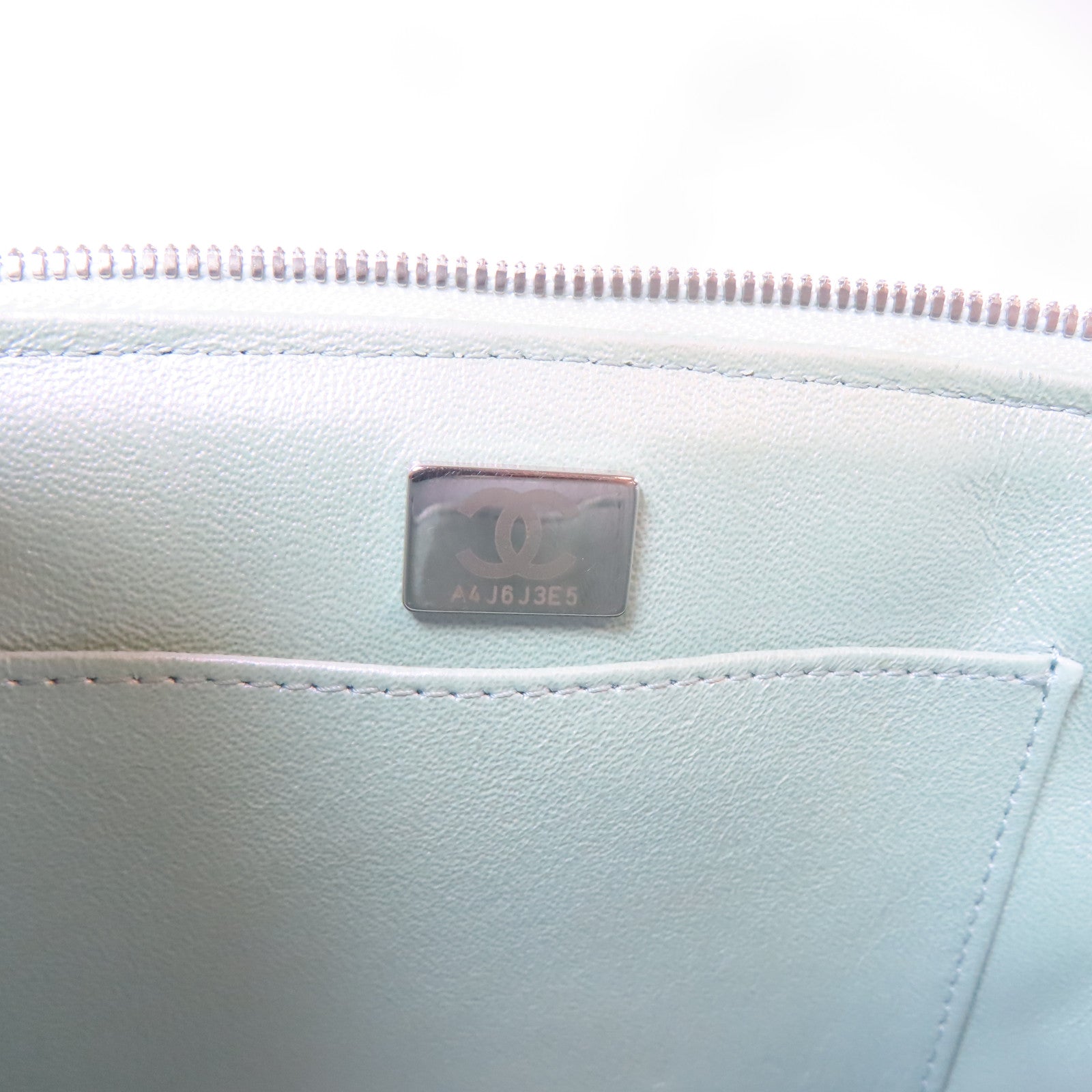 CHANEL 【激減優惠】菱格牛皮皮革Vanity Case銀扣鏈帶肩背袋淺綠色