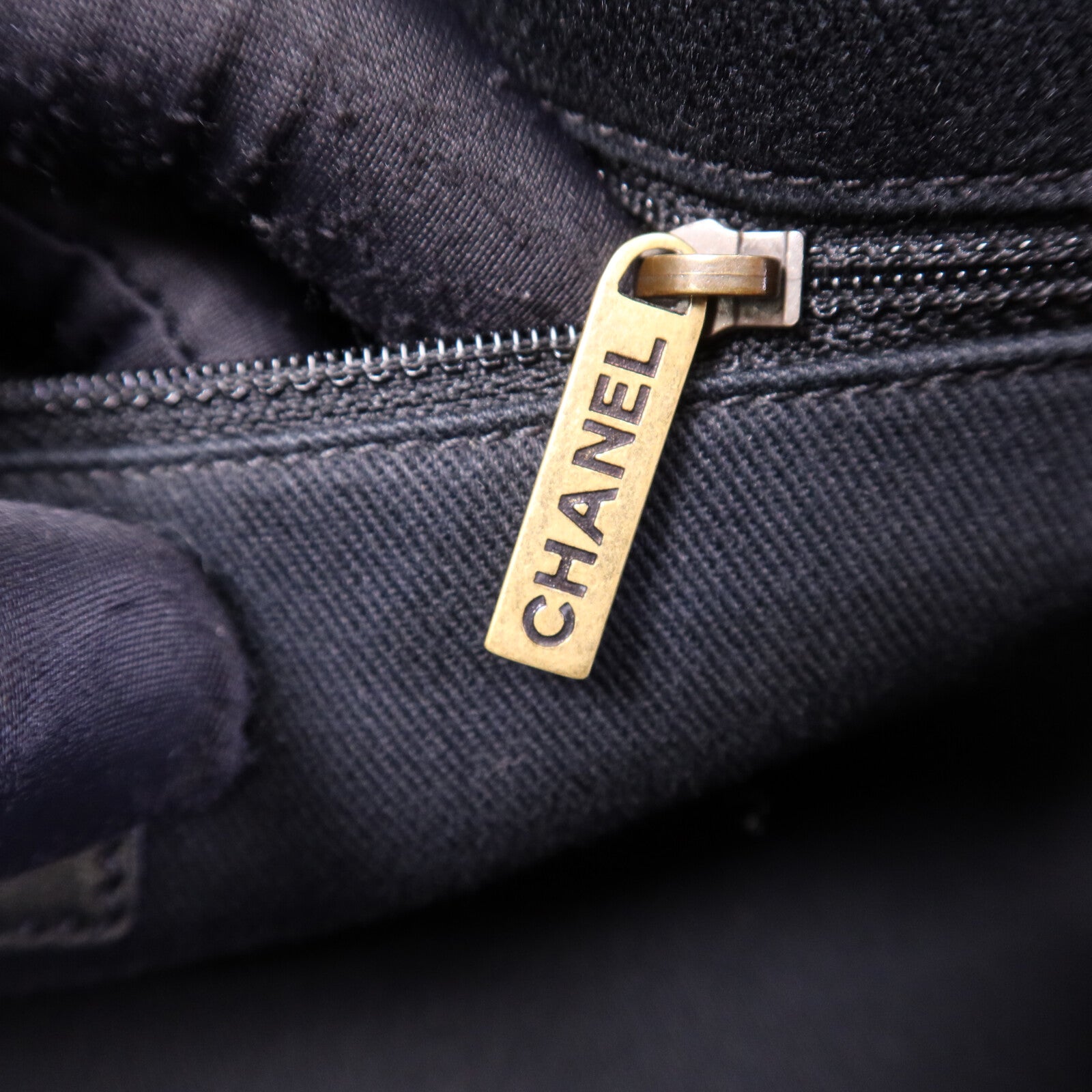 CHANEL 牛皮皮革2 Way Shoulder Bag金扣鏈帶手挽肩背兩用袋