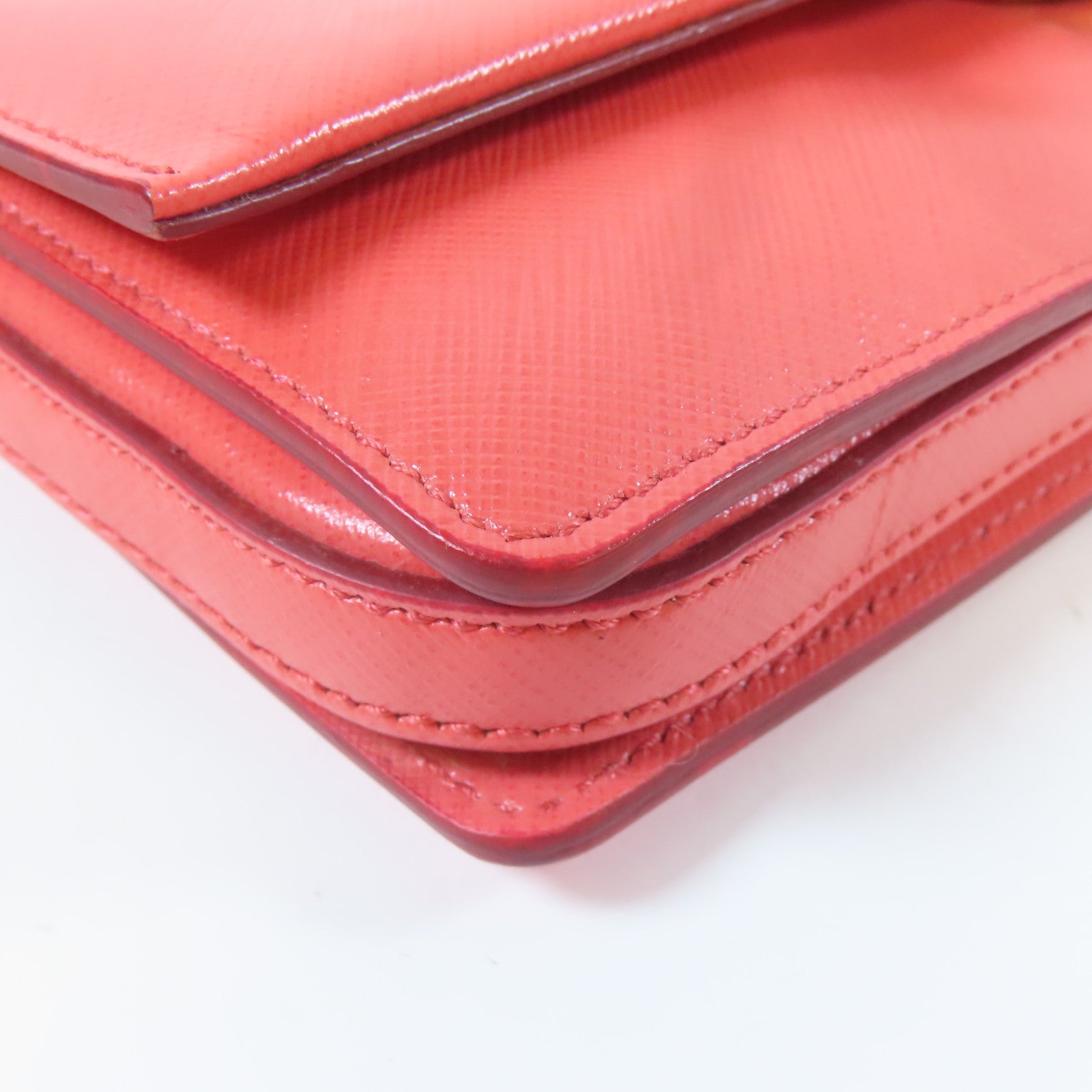 Salvatore Ferragamo 牛皮皮革Clutch Bag金扣手拿包橙色