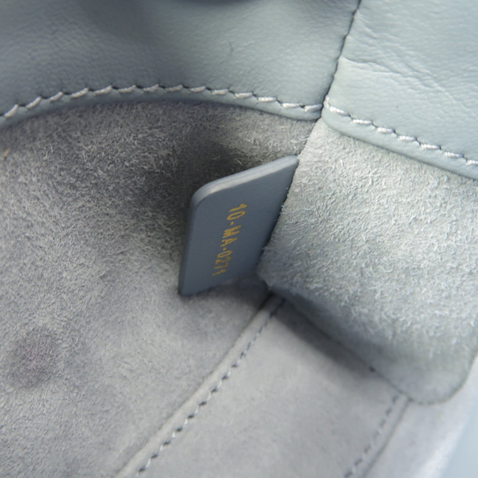 Dior 羊皮皮革Lady Dior Micro Bag金扣手挽肩背兩用袋藍色