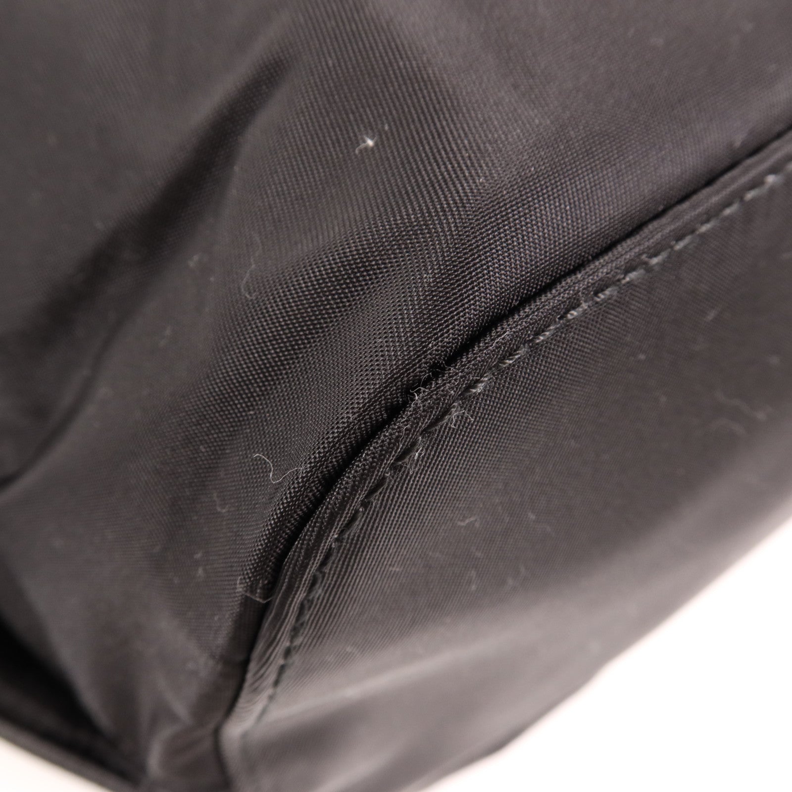 PRADA 尼龍Backpack銀扣背包