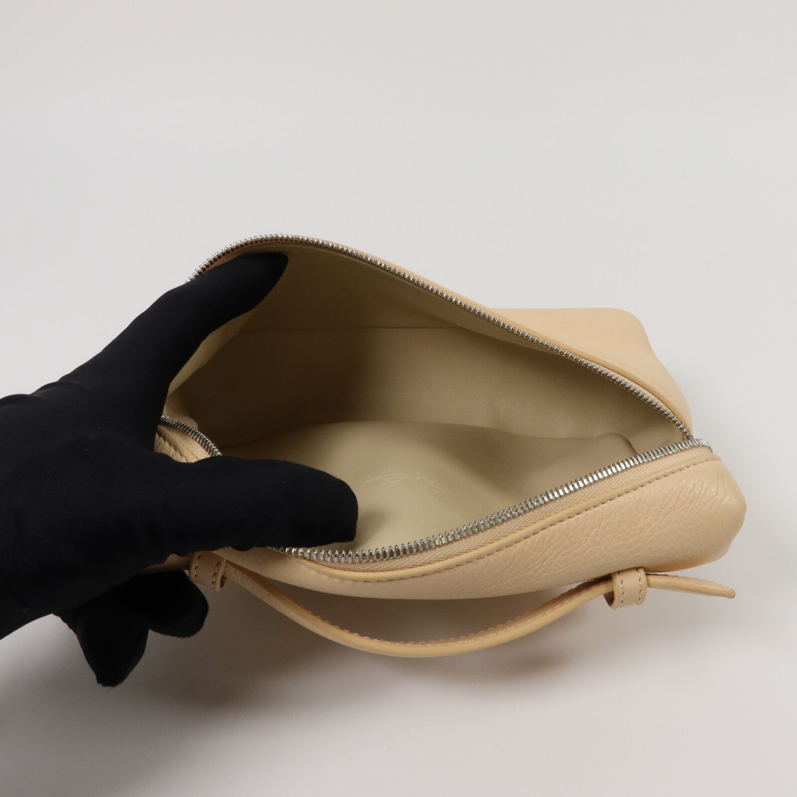 Loro Piana 牛皮皮革Extra Pocket L19手挽肩背兩用袋