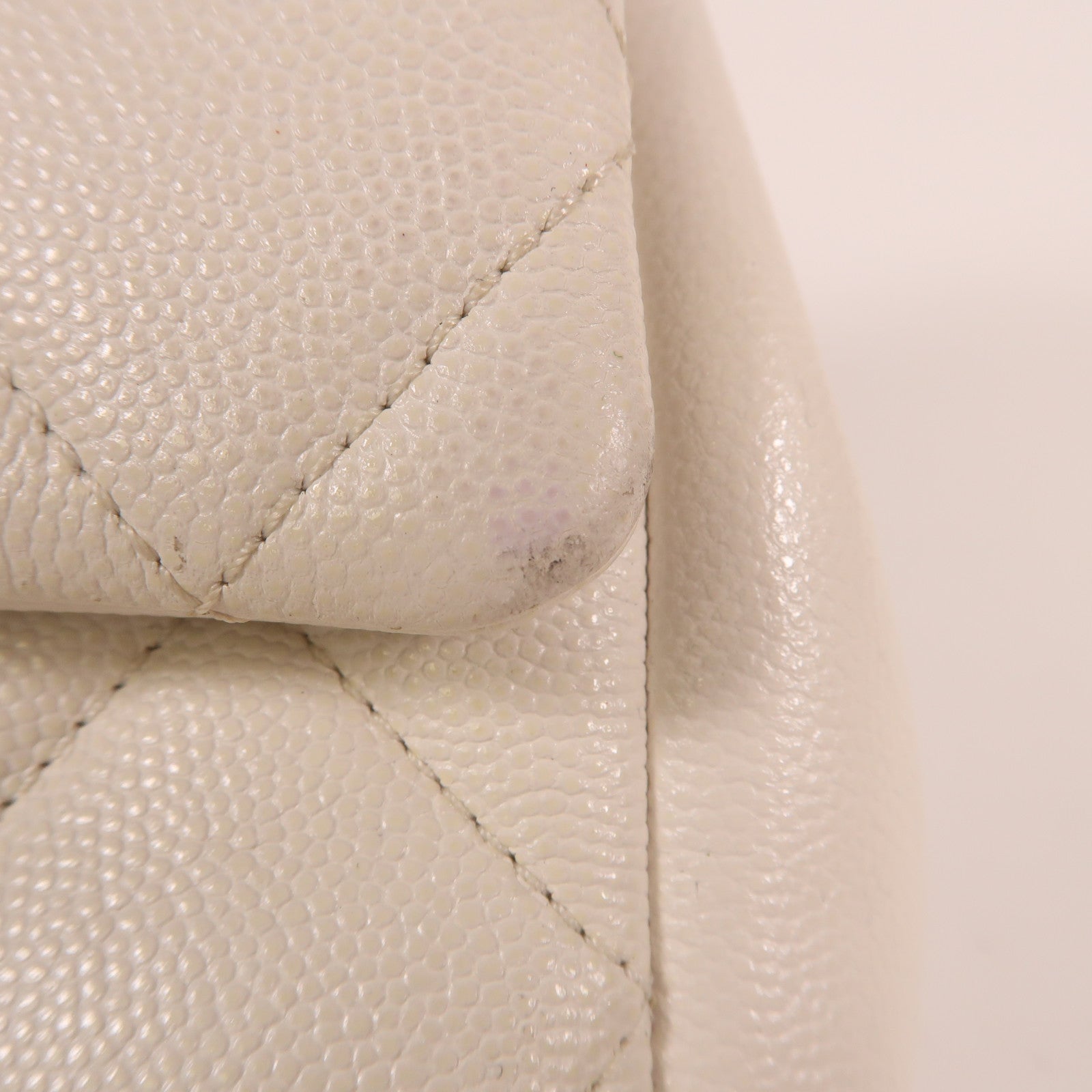 CHANEL 牛皮皮革Matelasse Small Flap Chain鏈帶肩背袋白色
